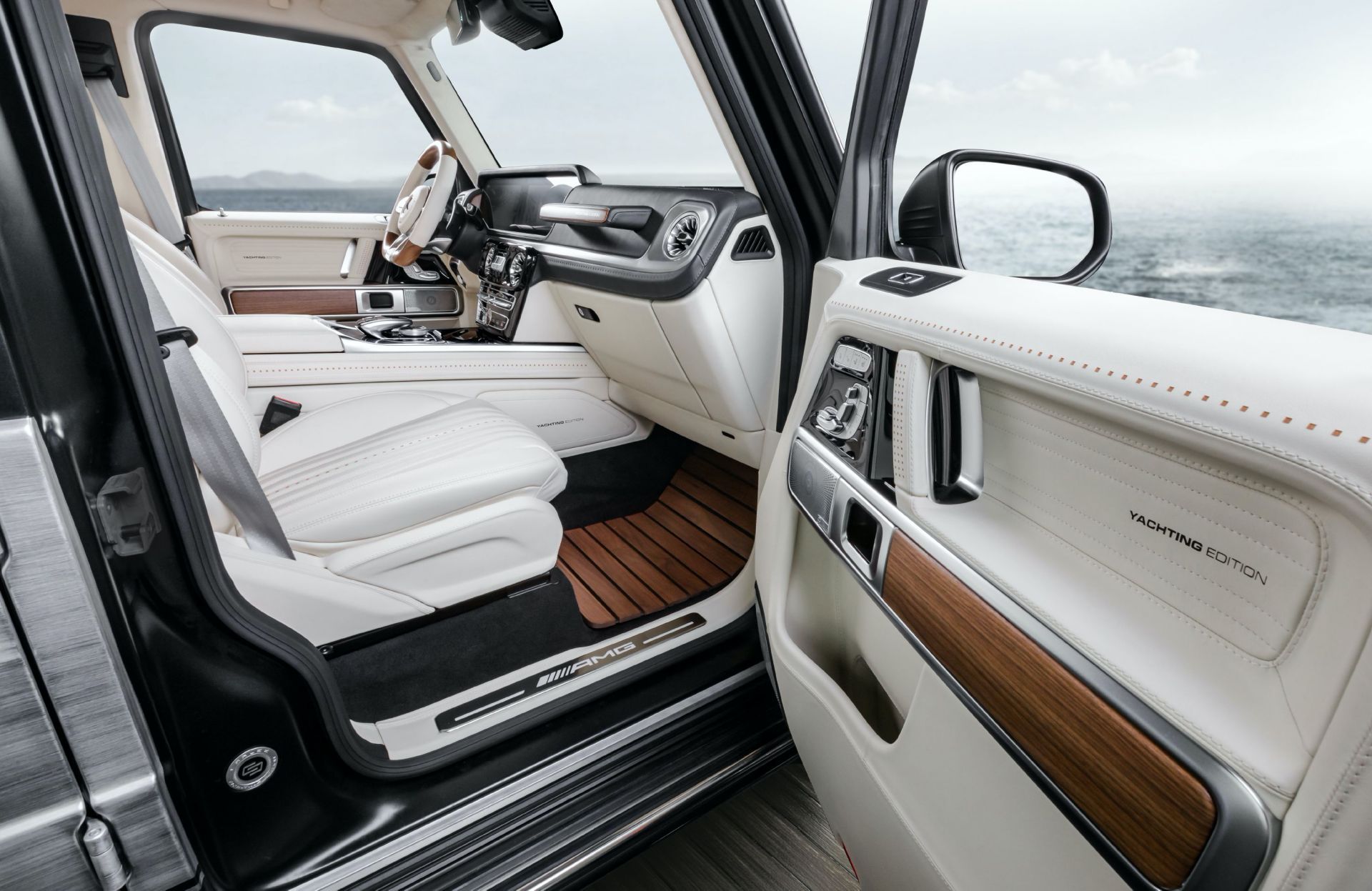 2020 Mercedes-AMG G63 Yachting Edition by Carlex Design