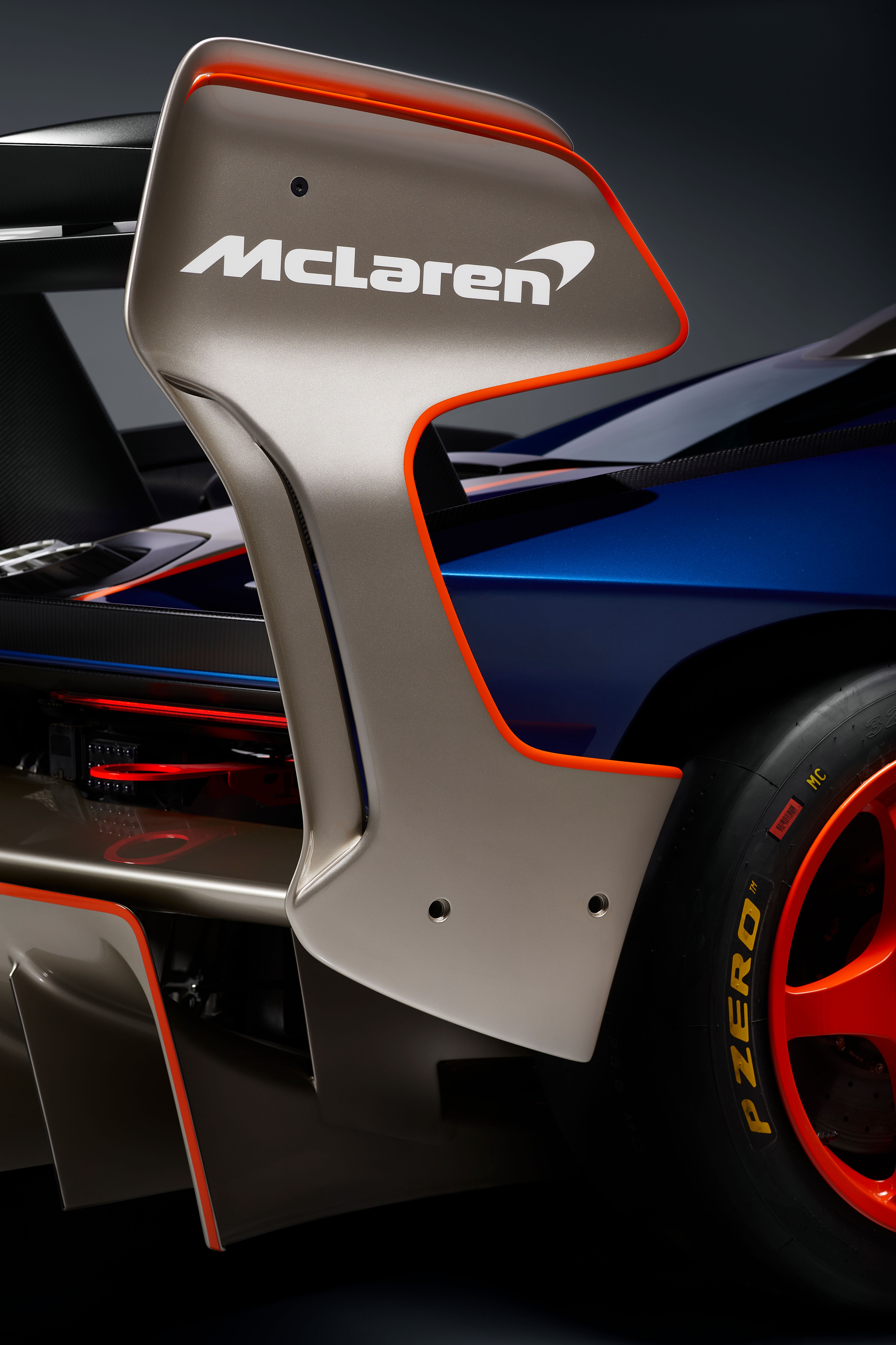 2021 McLaren Senna GTR LM
