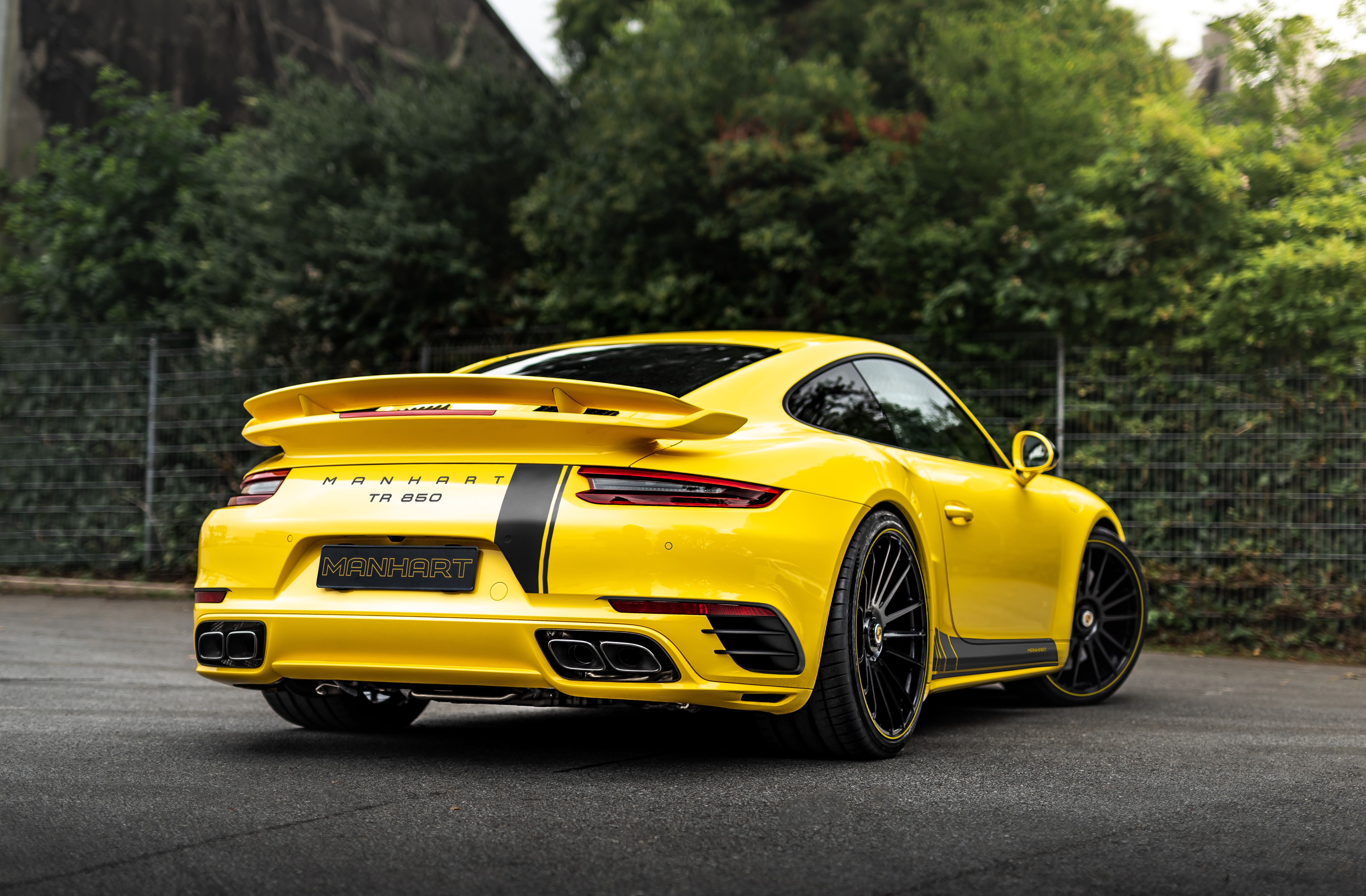 2020 Porsche 911 Turbo S 991.2 by Manhart