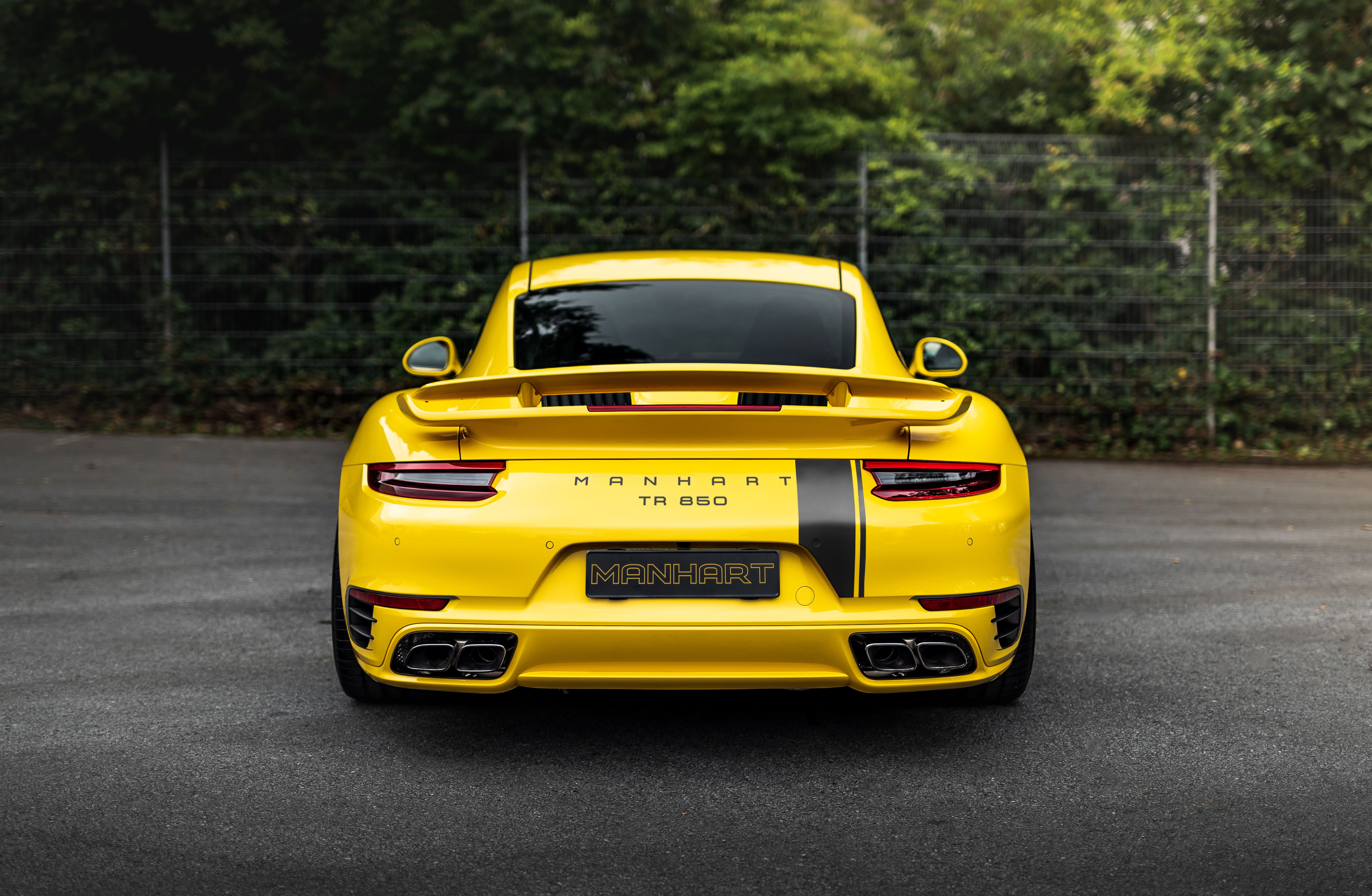 2020 Porsche 911 Turbo S 991.2 by Manhart