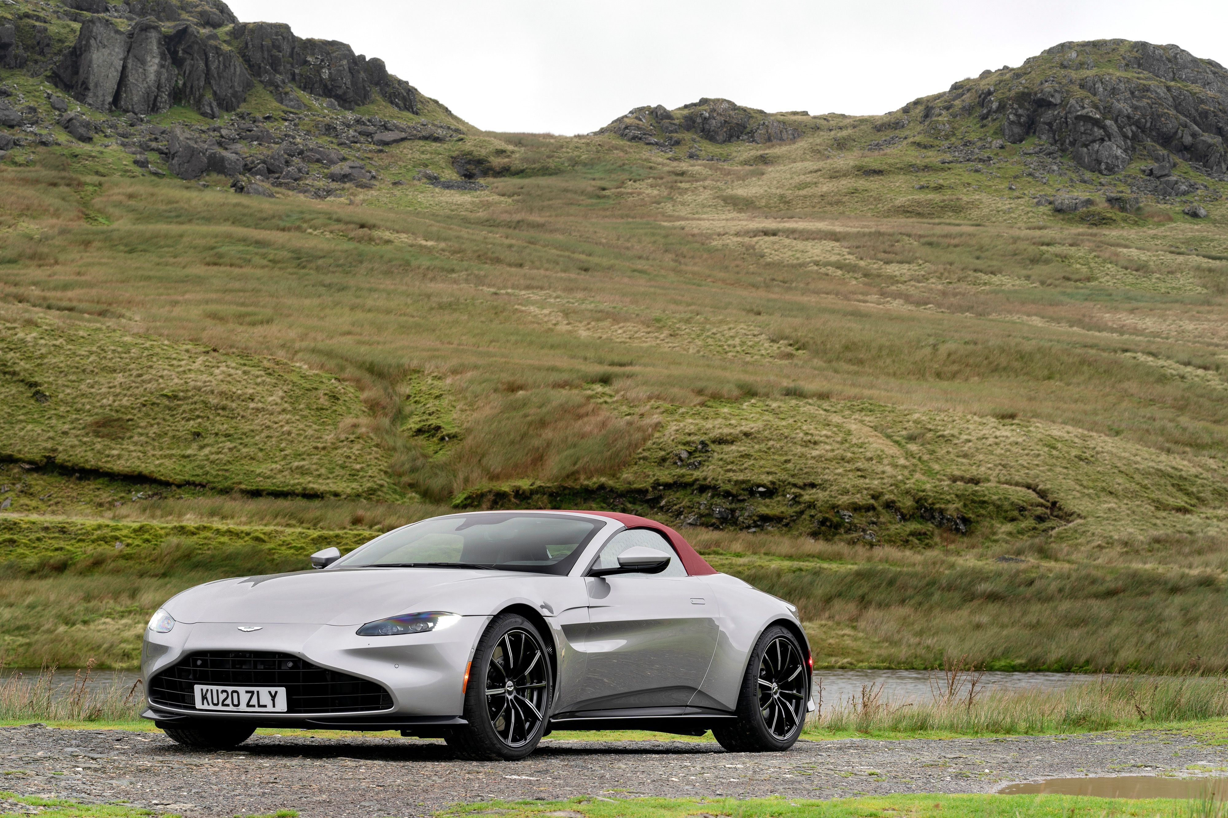 2020 Aston Martin Vantage Volante