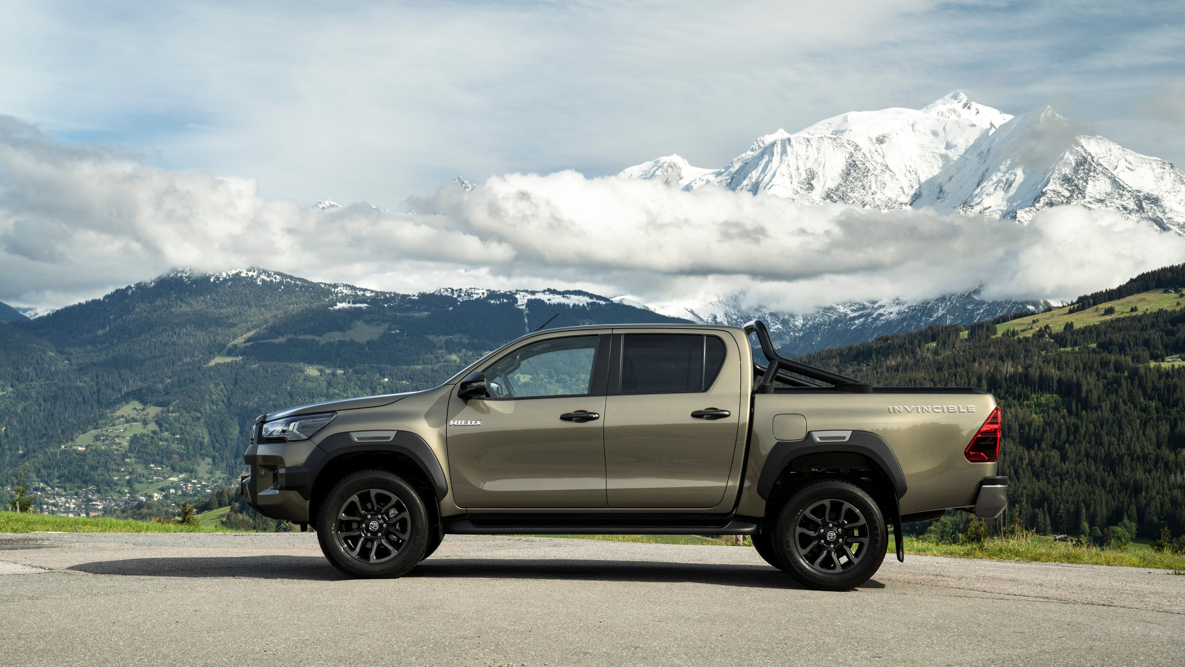 2020 Toyota Hilux