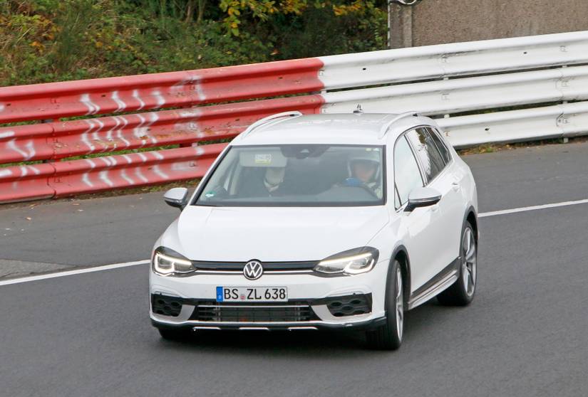 2022 Volkswagen Golf R Variant