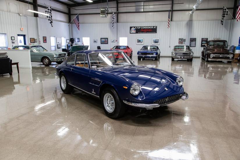 FERRARI 330 GT SP SPYDER 1966 Gris BEST 9233 1:43 of reference 9233 FERRARI 330 GT SP SPYDER 1966 Gris BEST 9233 1:43 of reference 9233