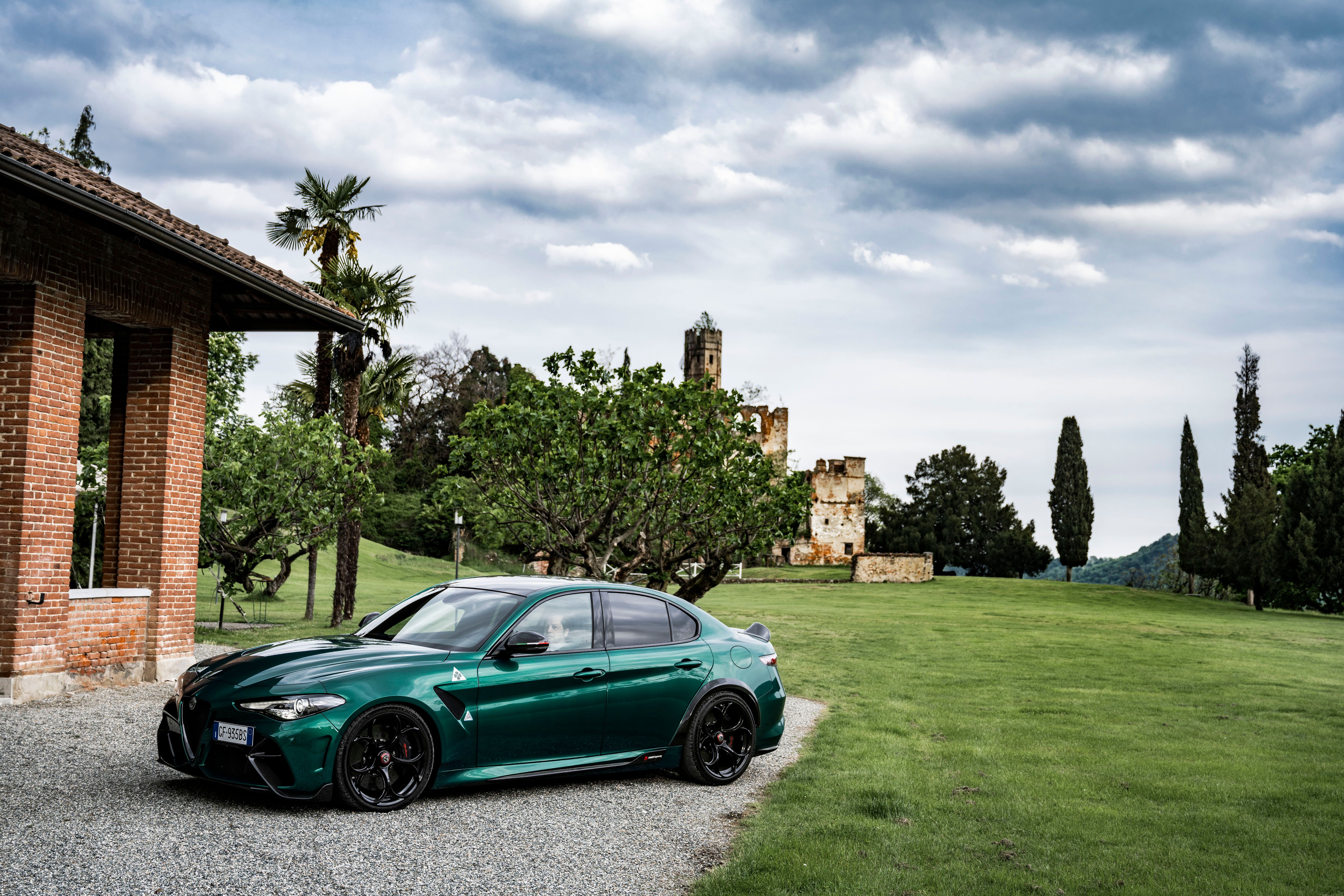 2021 Alfa Romeo Giulia GTA and GTAm