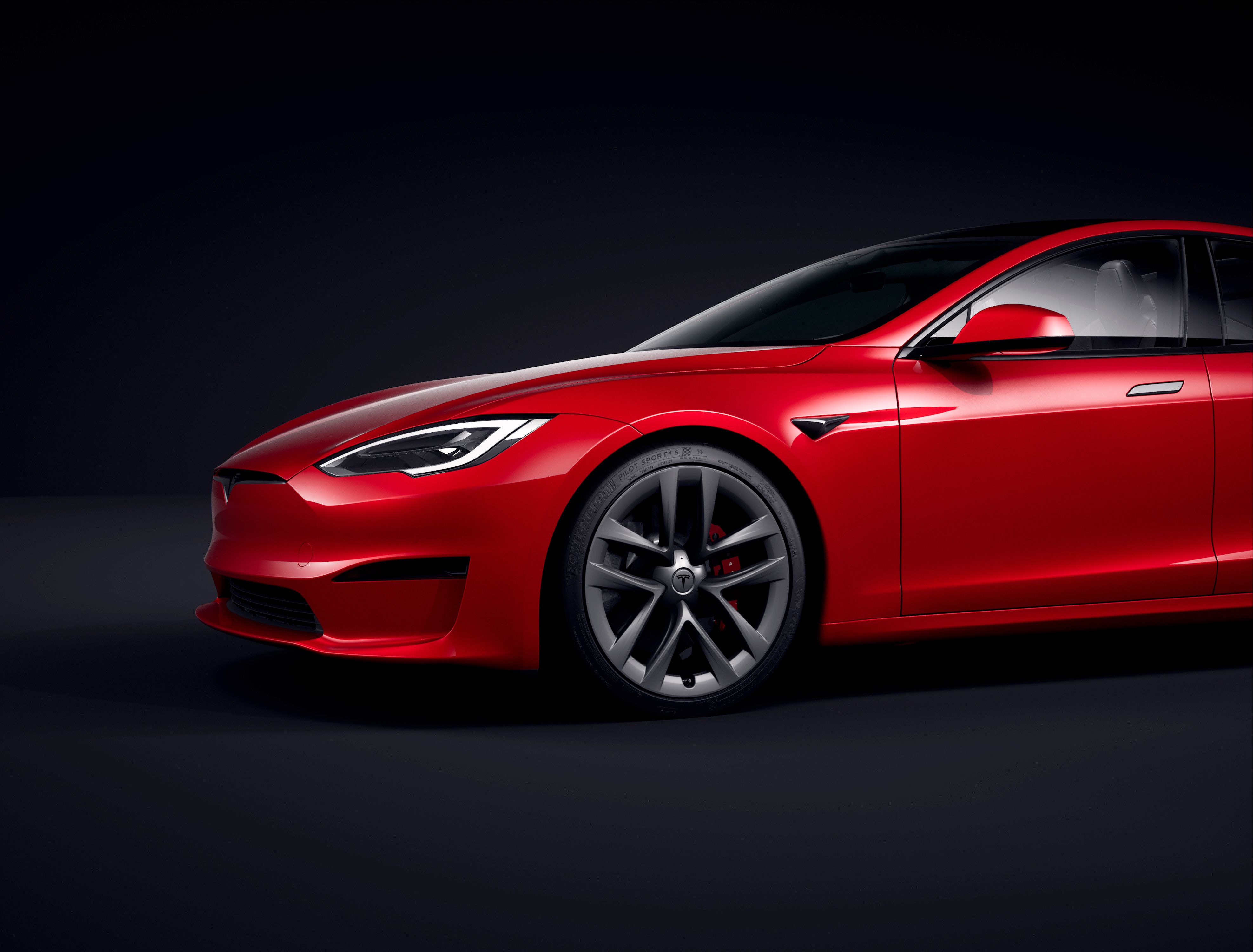 2021 Tesla Model S - Finally A Noteworthy Refresh