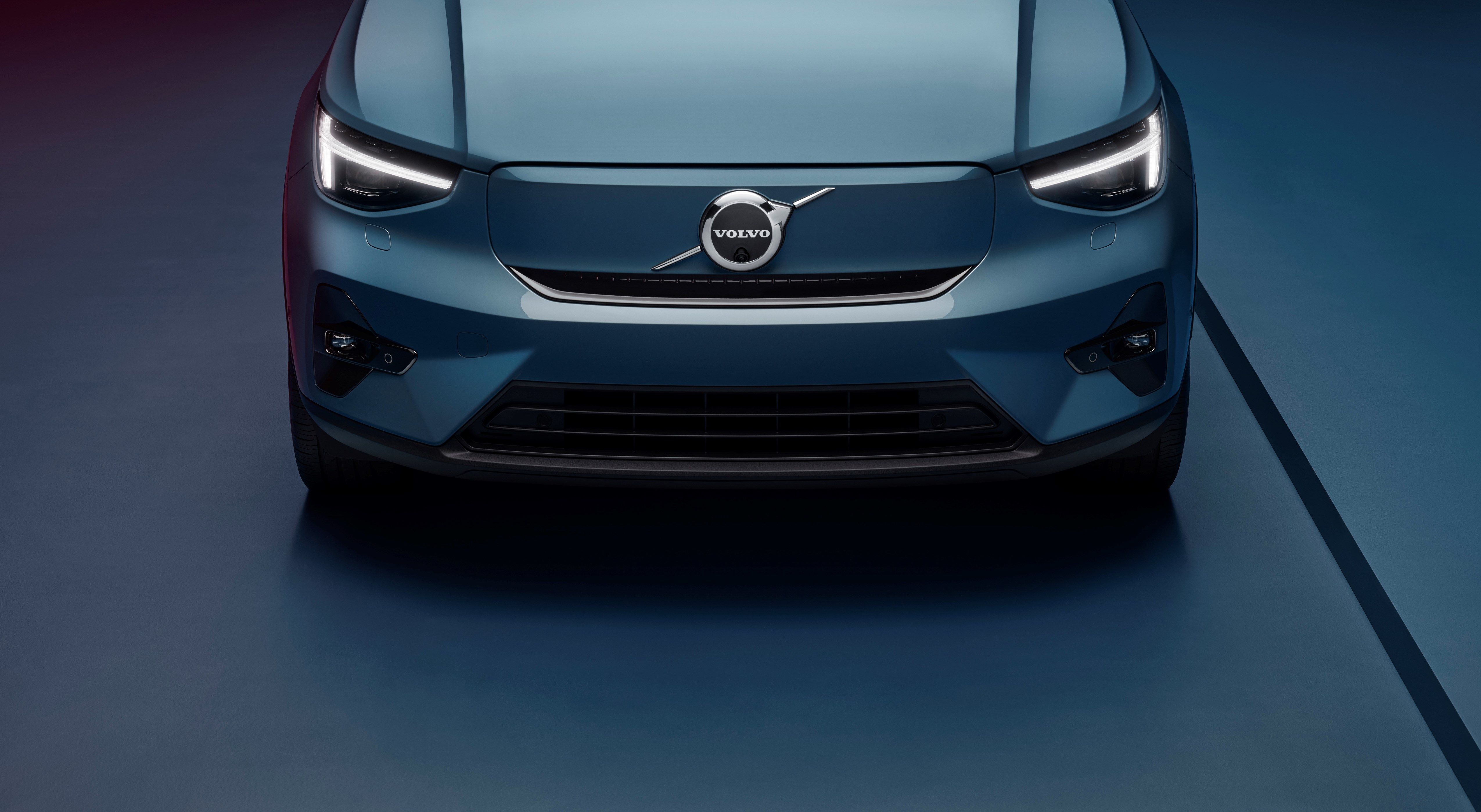2022 Volvo C40 Recharge - The Swedish Automaker's Crossover With A Sloping Roofline