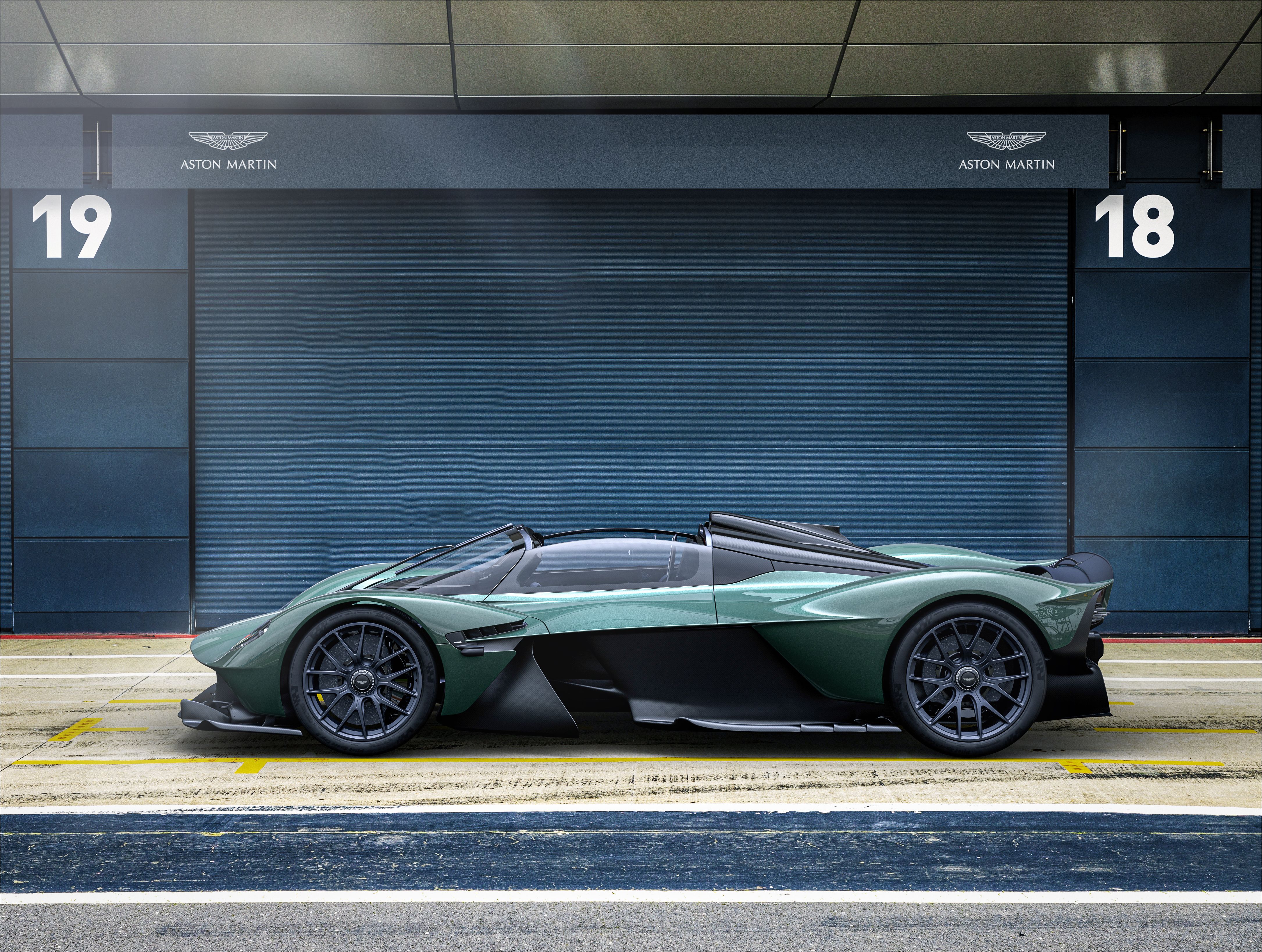 2021 Aston Martin Valkyrie Spider – A Valkyrie That Can Touch Speeds Of 205 mph With The Roof Off!