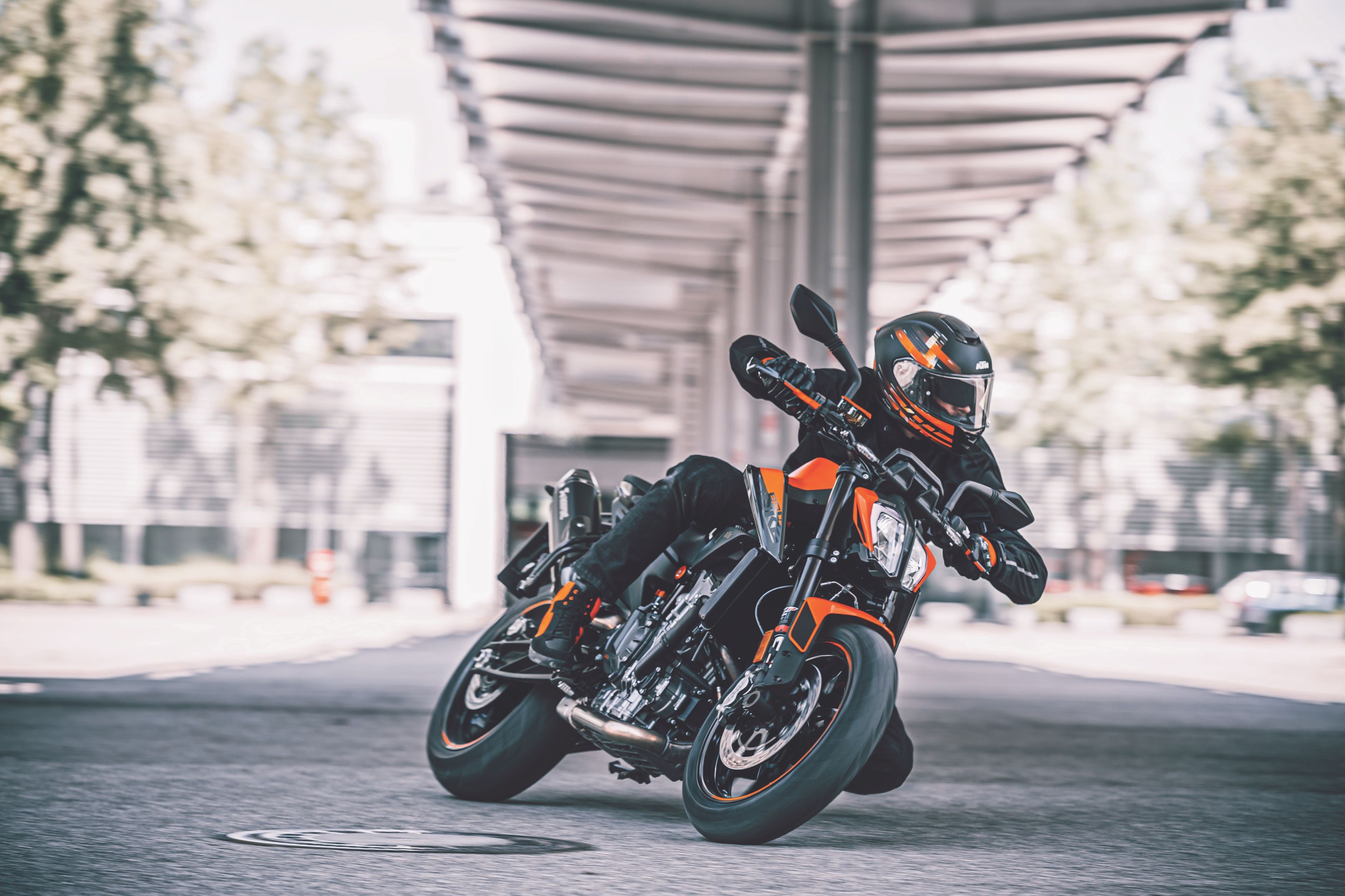 2021 - 2022 KTM 890 Duke