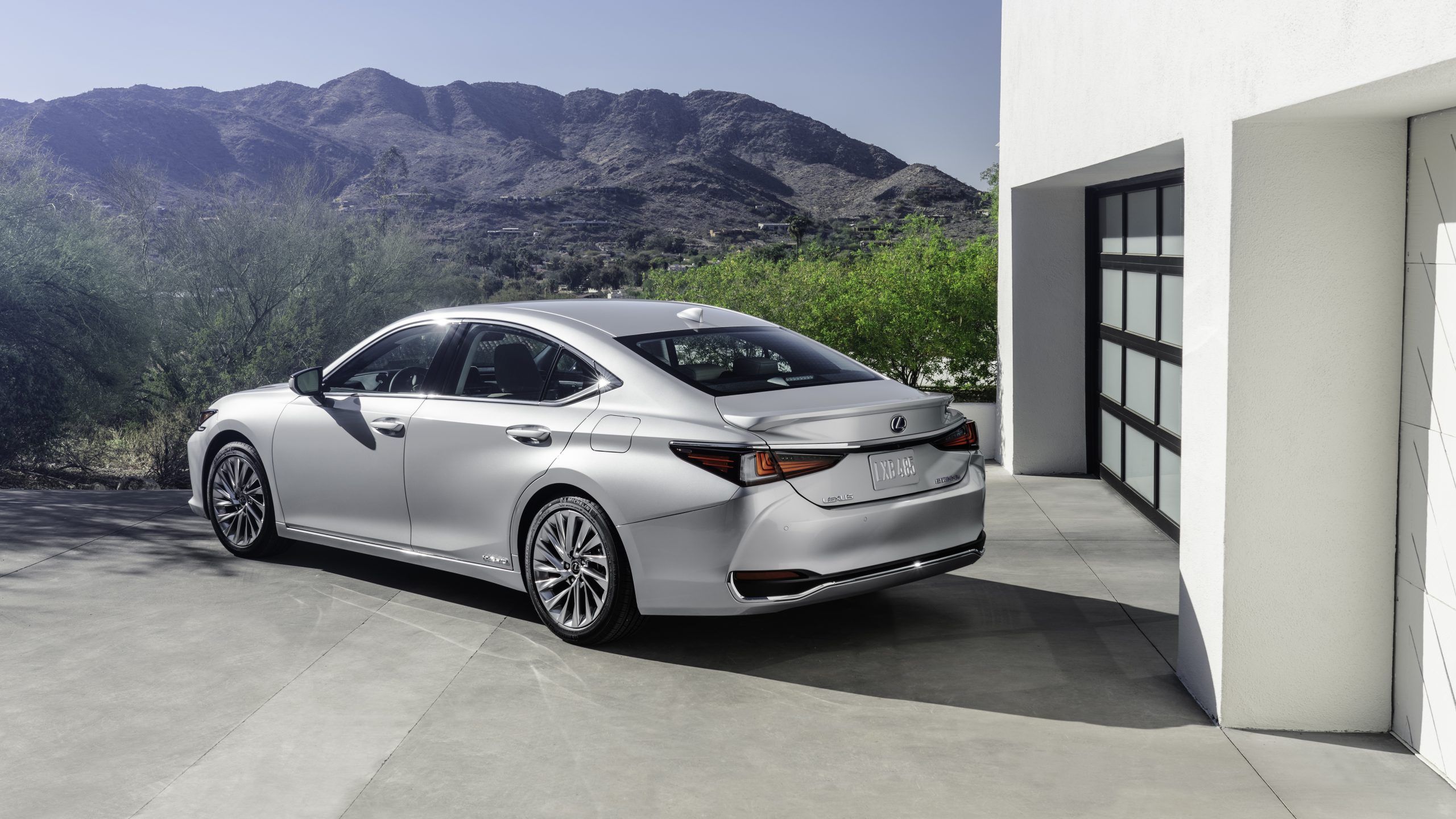 2022 Lexus ES