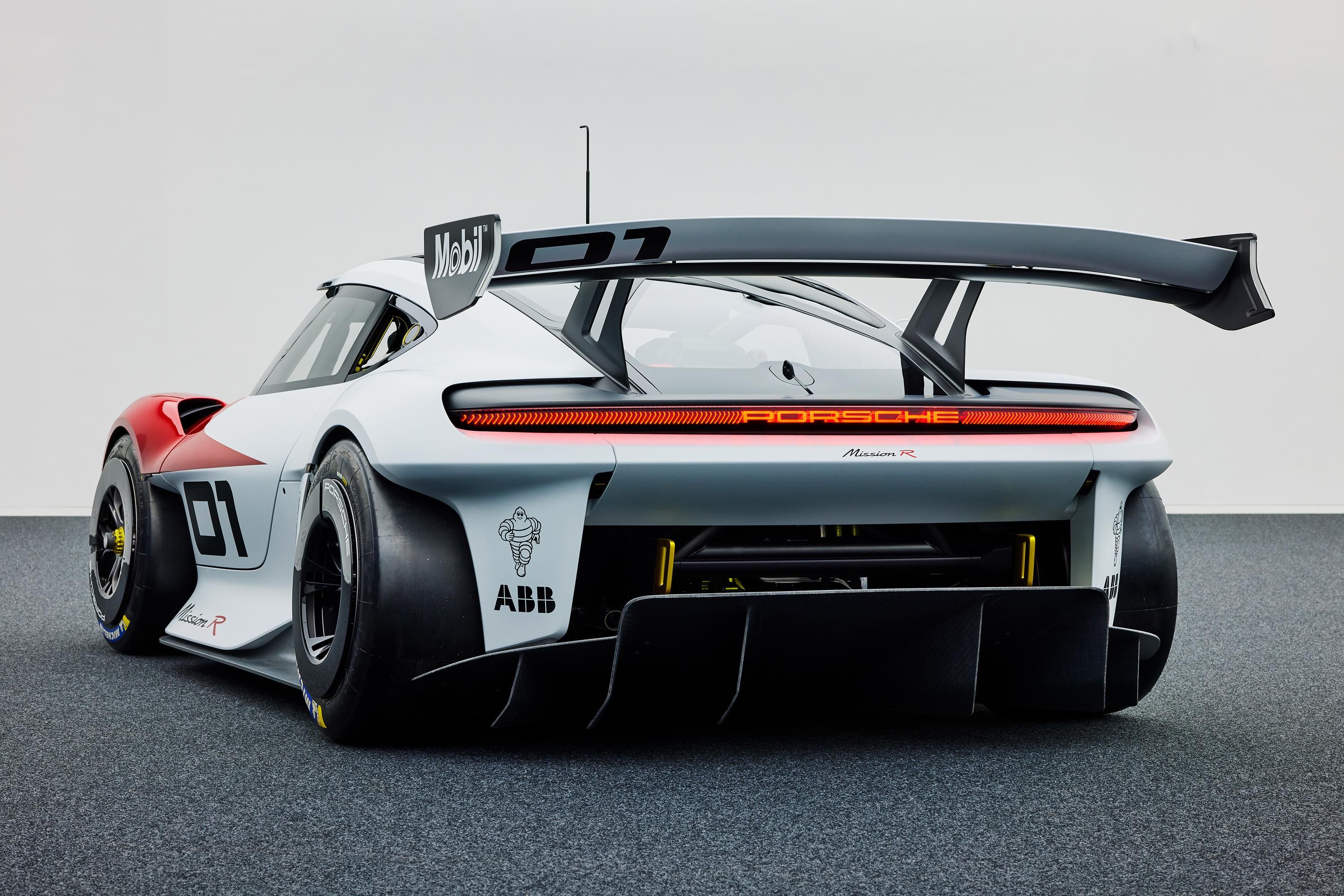 2021 Porsche Mission R Concept 