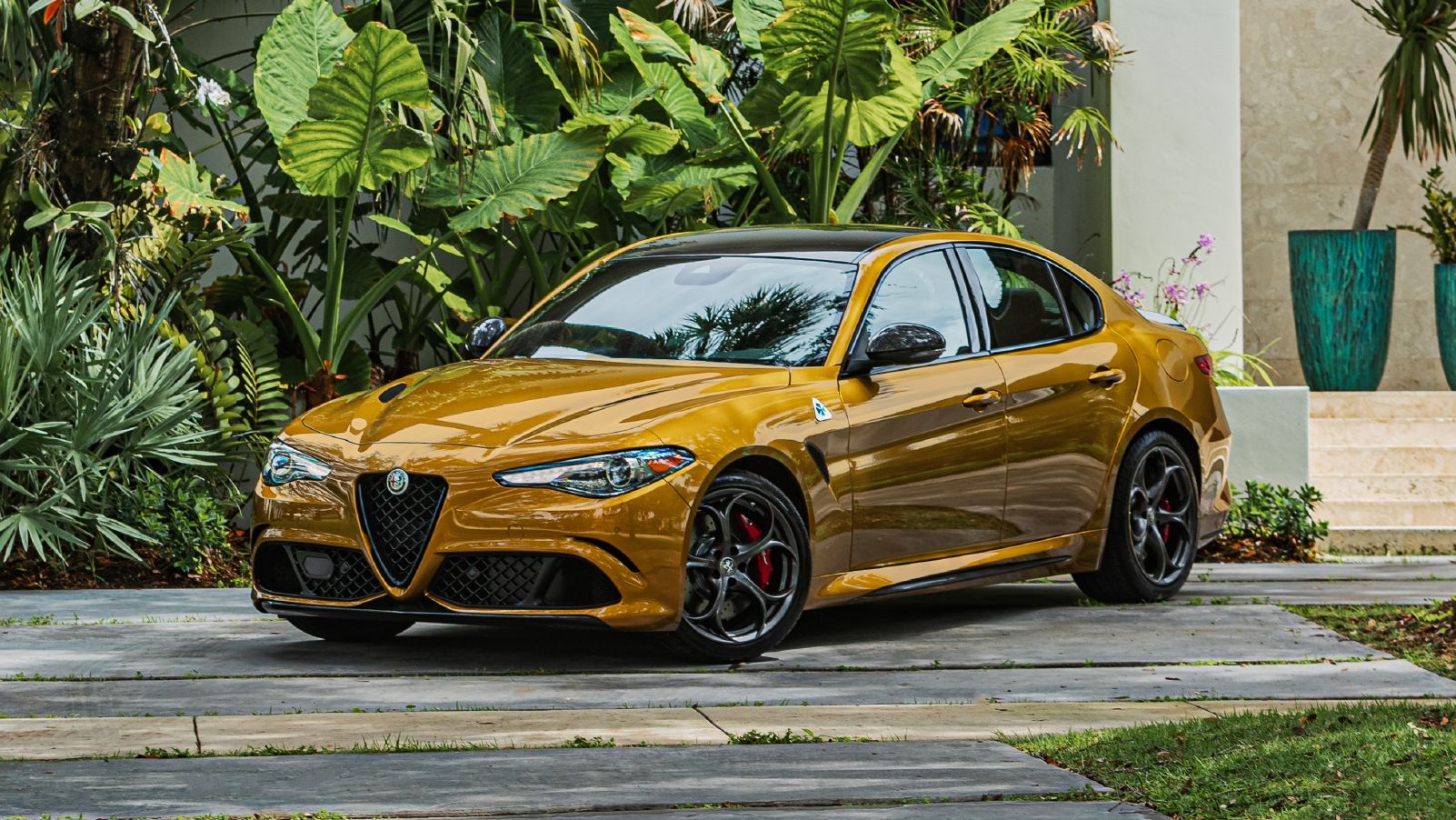 2021 Alfa Romeo Puts the Giulia to the Front of the Pack With Big Updates for 2022