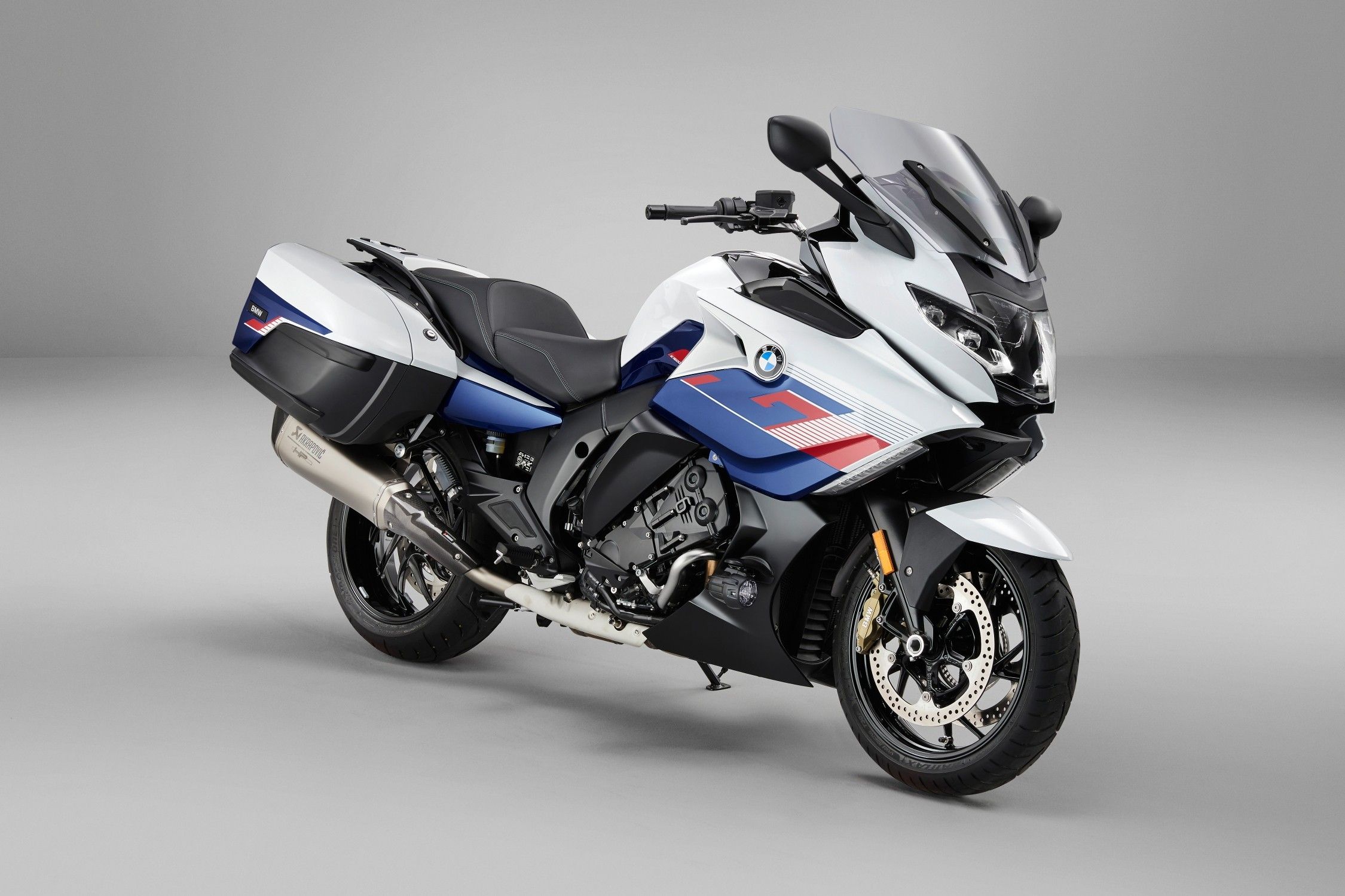 BMW Touring Bike 2005年モデル R1200RT（2005-） スペックと燃費 年式別モデルカタログ