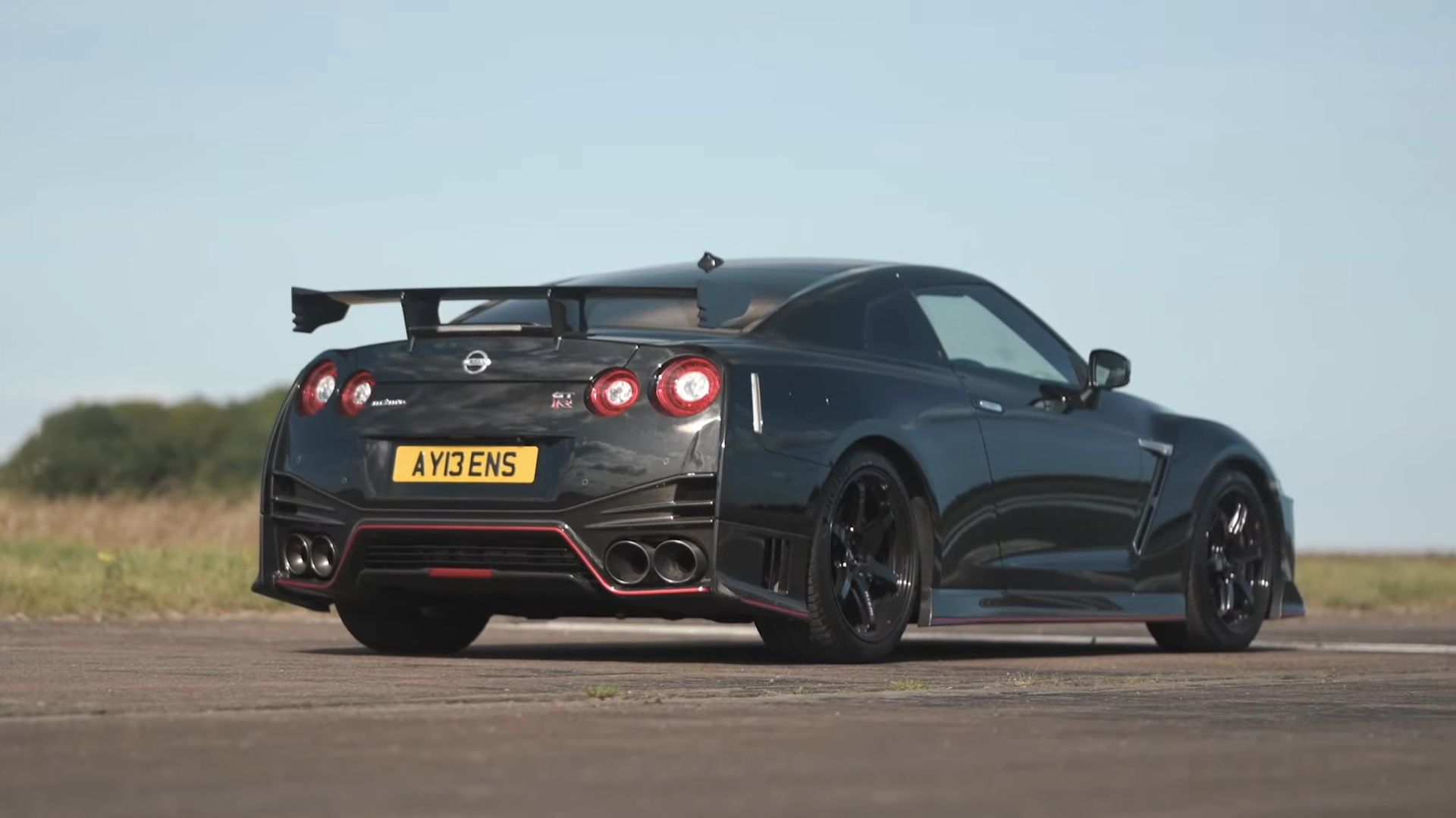 Old-School vs Modern: Watch a Stock Nissan R35 GT-R Nismo Try To