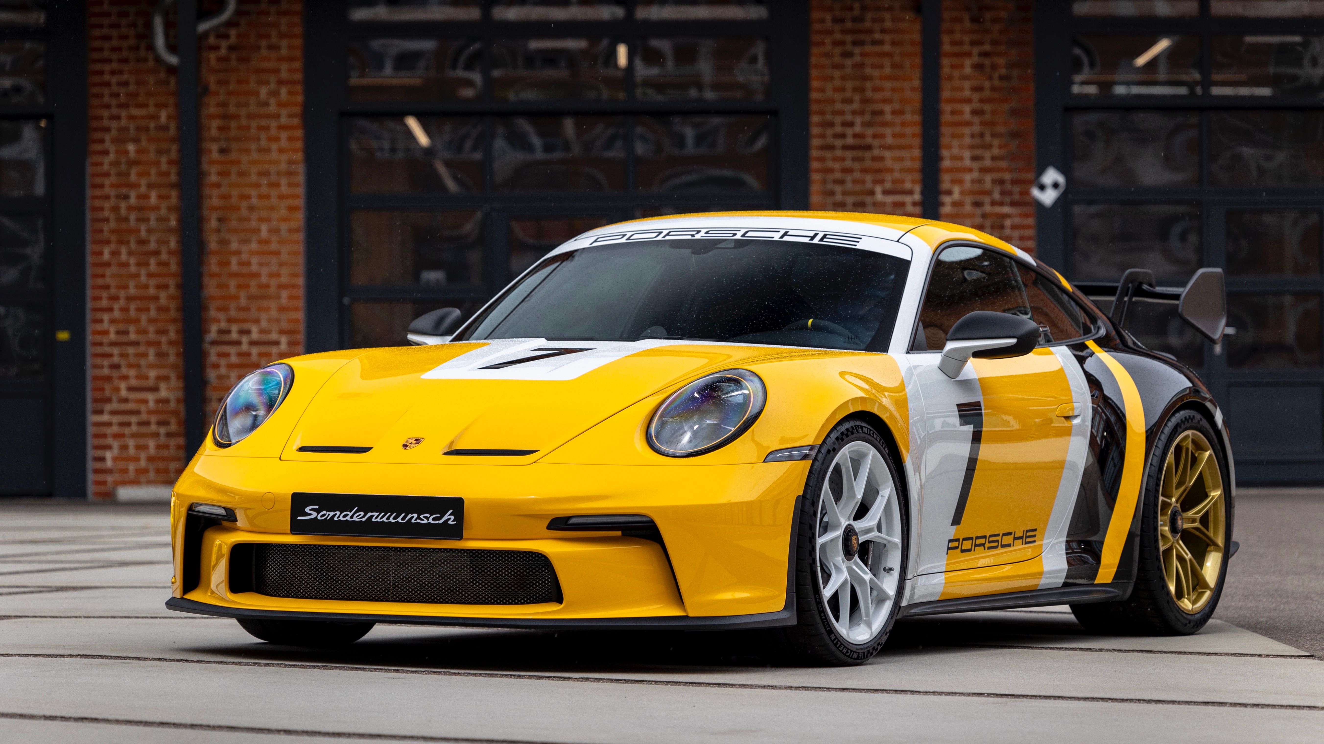2022 Porsche 911 GT3 Looks Amazing In 956-Inspired Livery