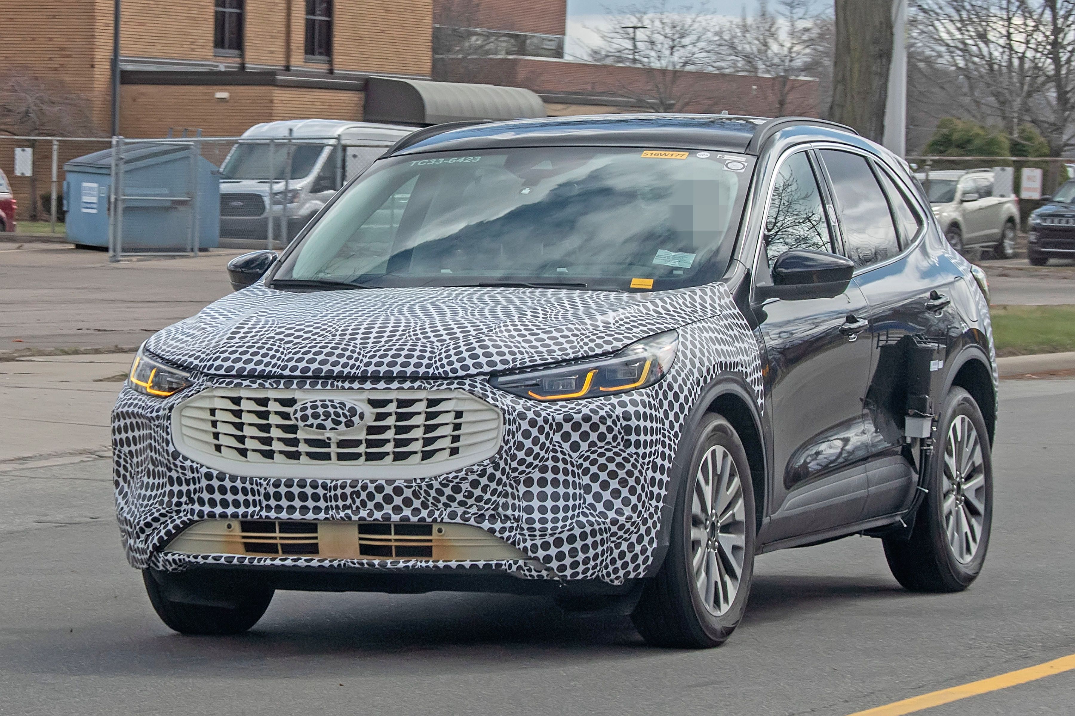 Ford Kuga (2020) - pictures, information & specs