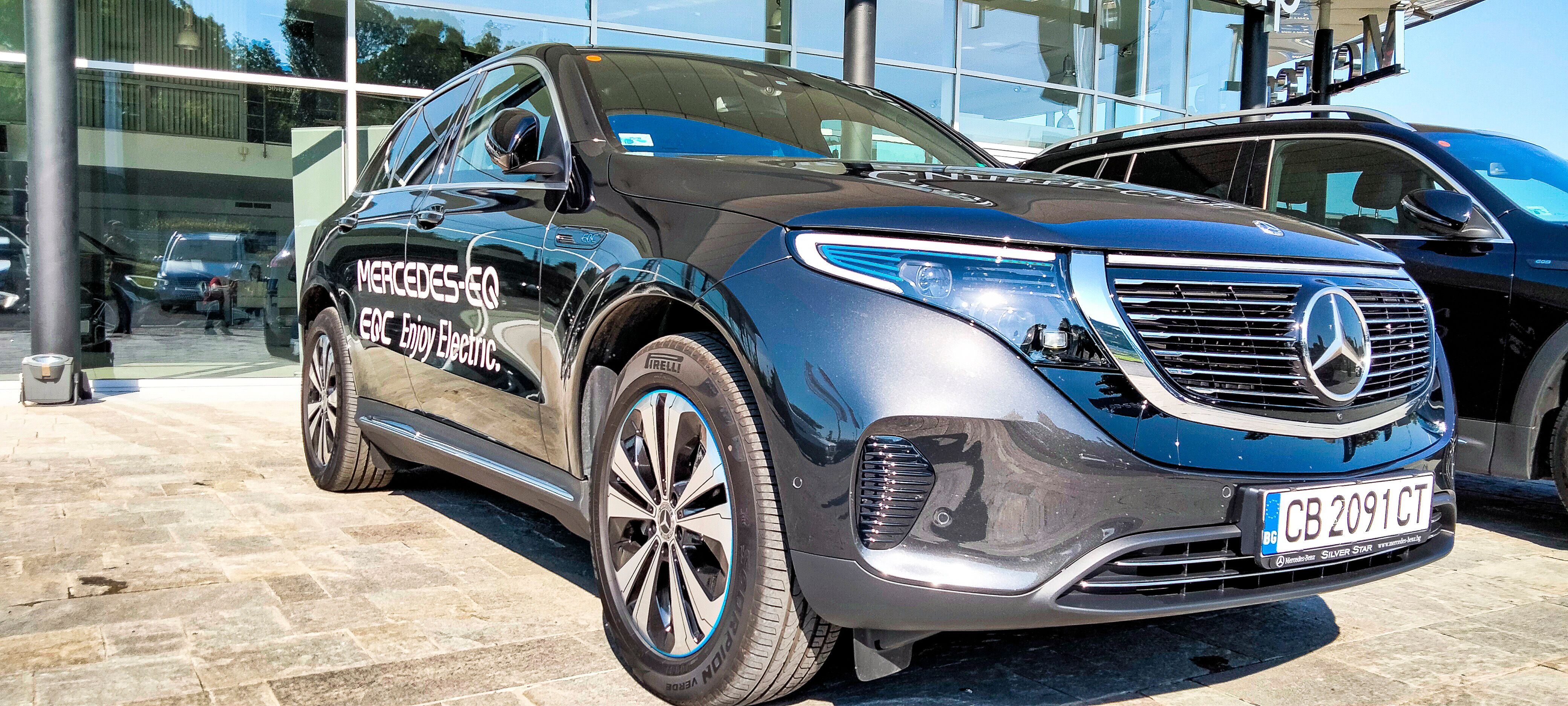 2022 Mercedes EQC 400 Review - The Electric SUV With Hidden Character