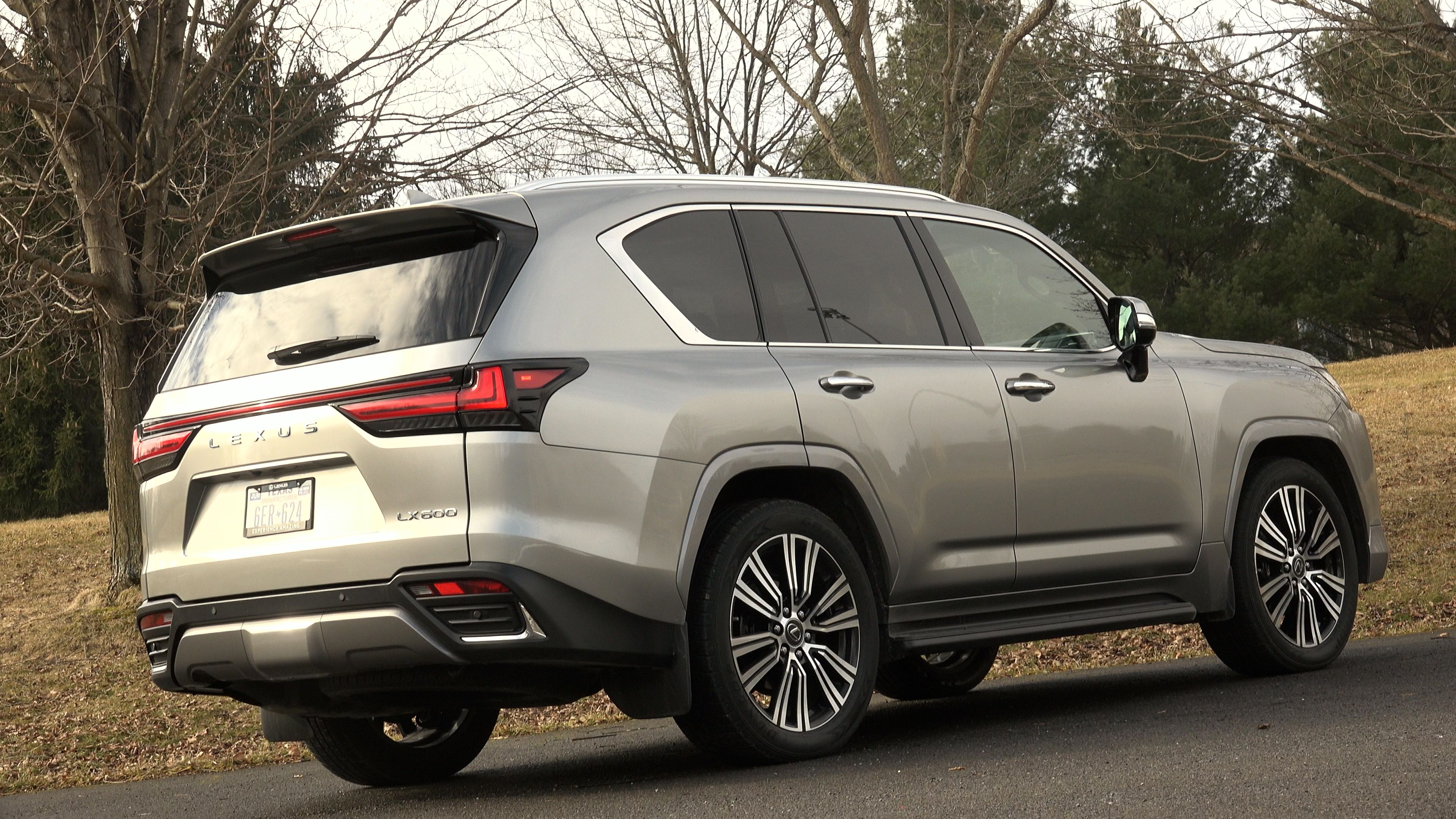 2022 Lexus LX 600 Review: All-New in an Old-School Way