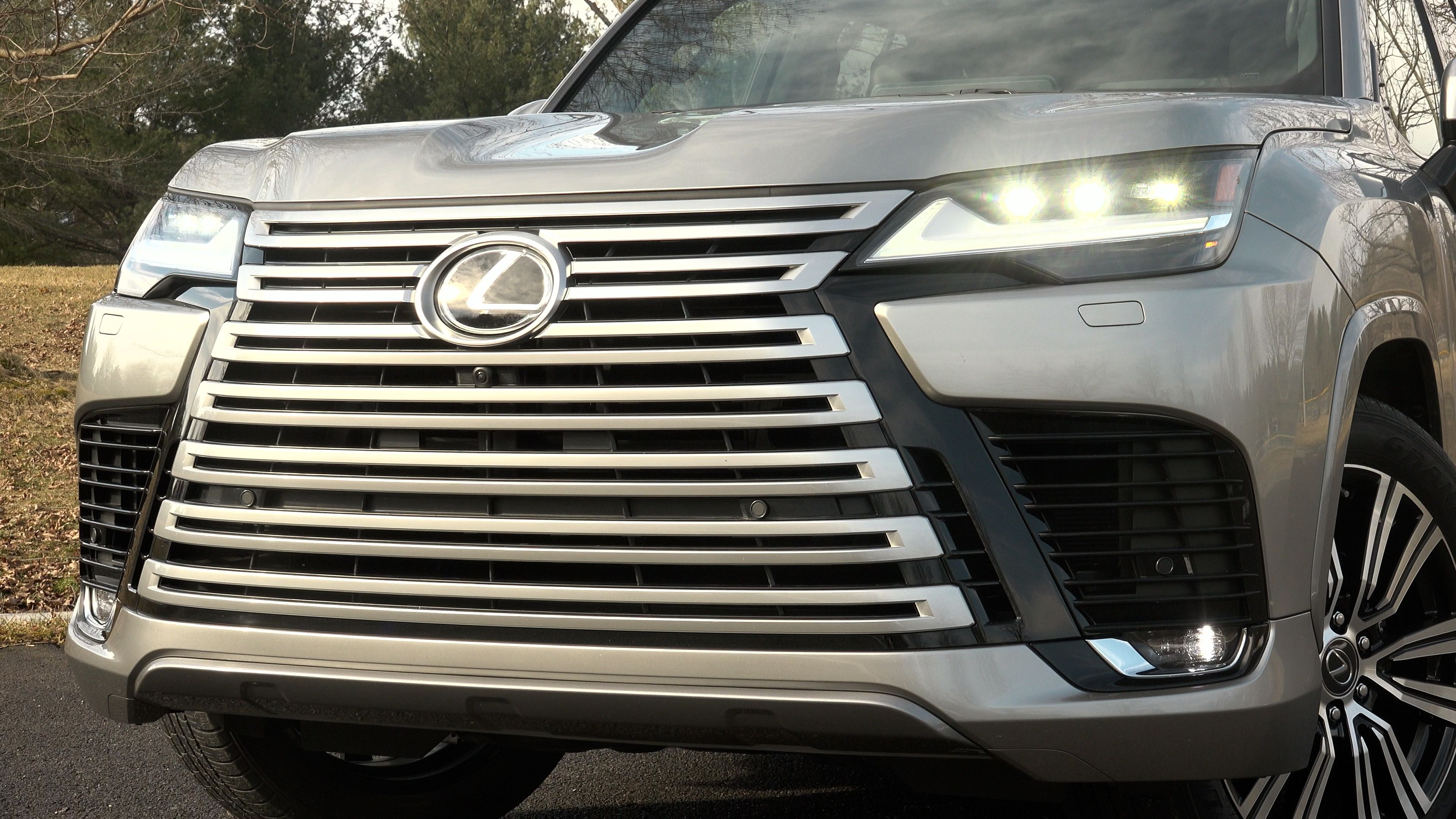 2022 Lexus LX 600 Review: All-New in an Old-School Way