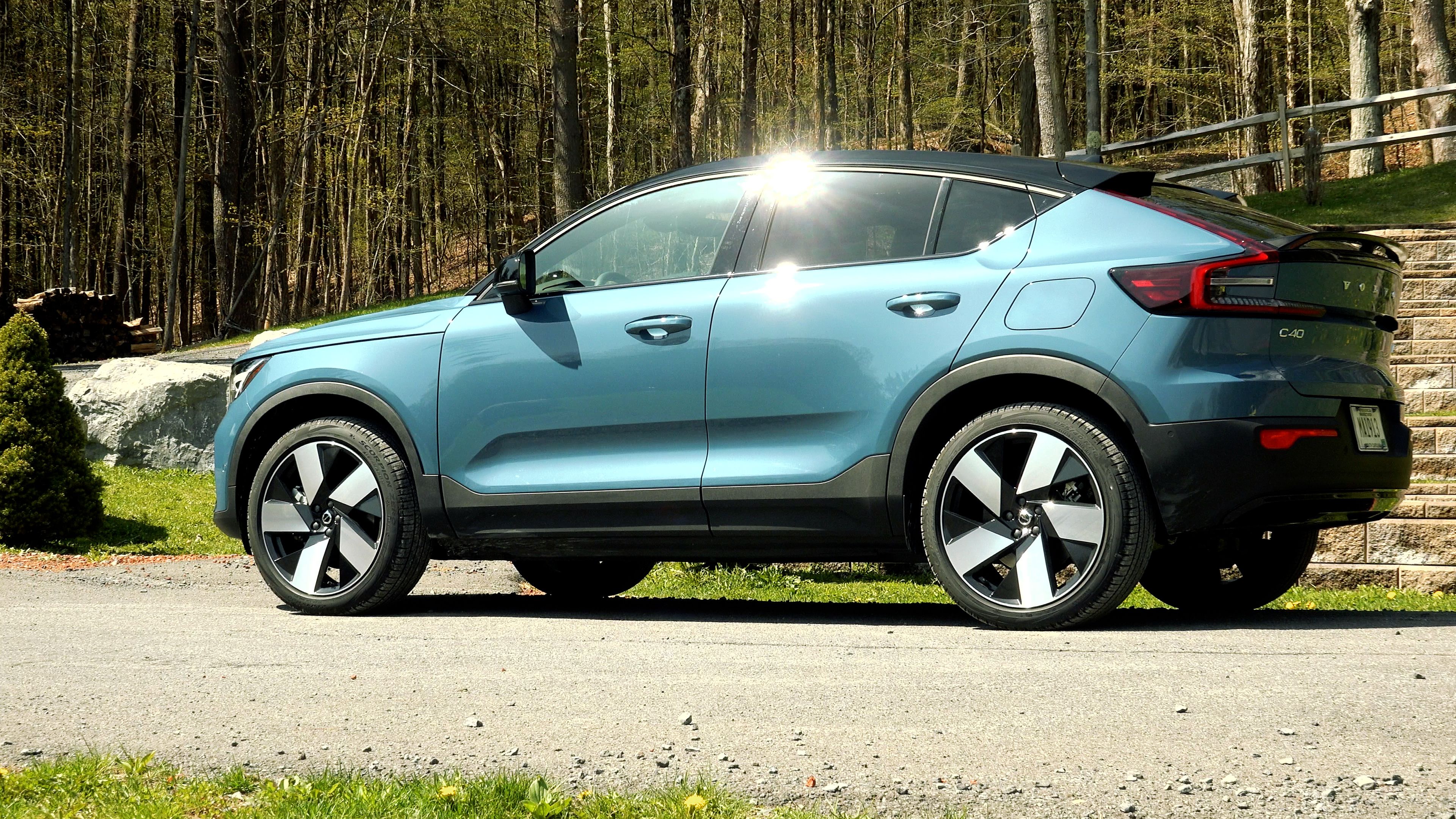 2022 2022 Volvo C40 Recharge: A Great EV But Not Perfect