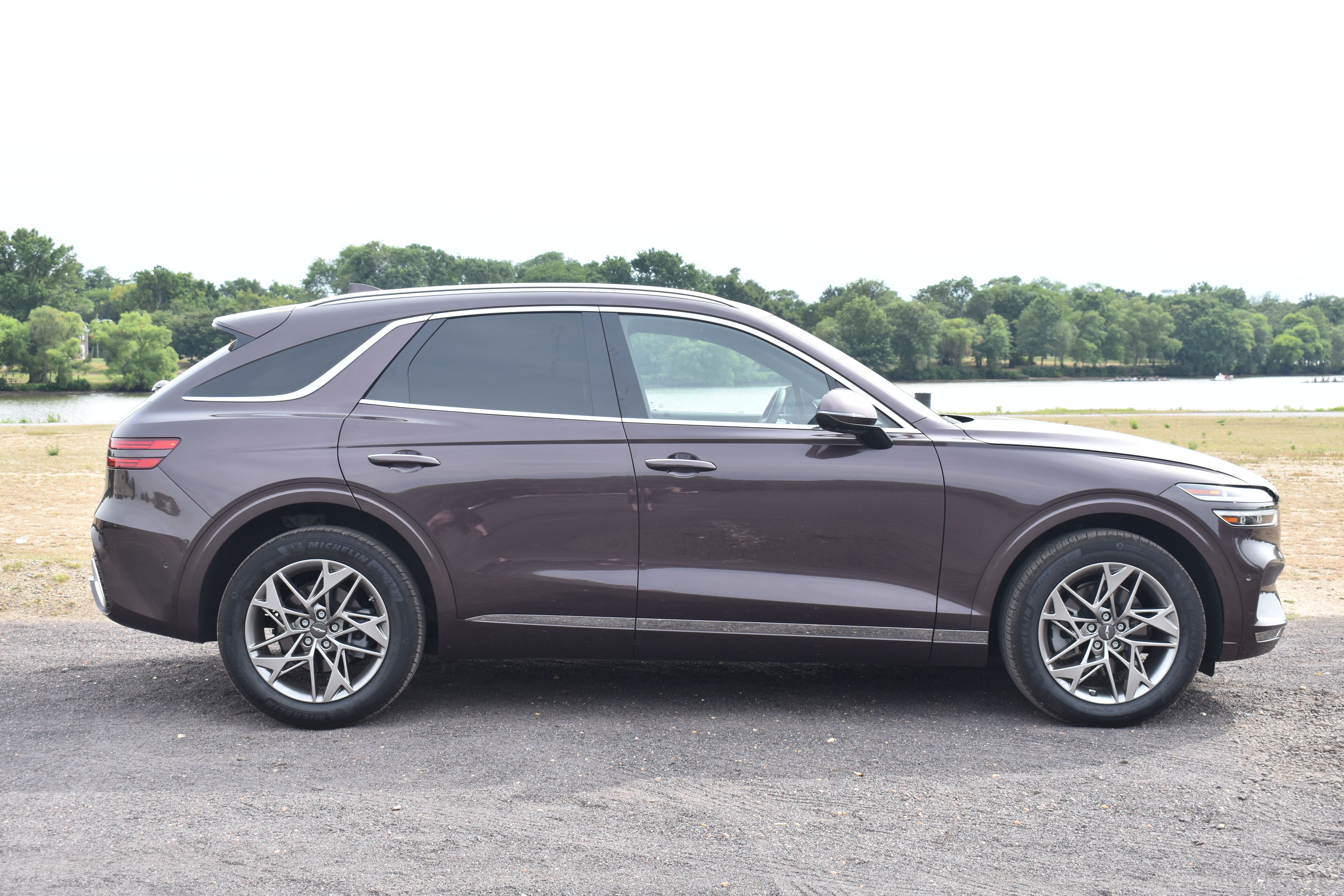 2022 Genesis GV70 2.5T AWD Review: A Luxury SUV for the Masses