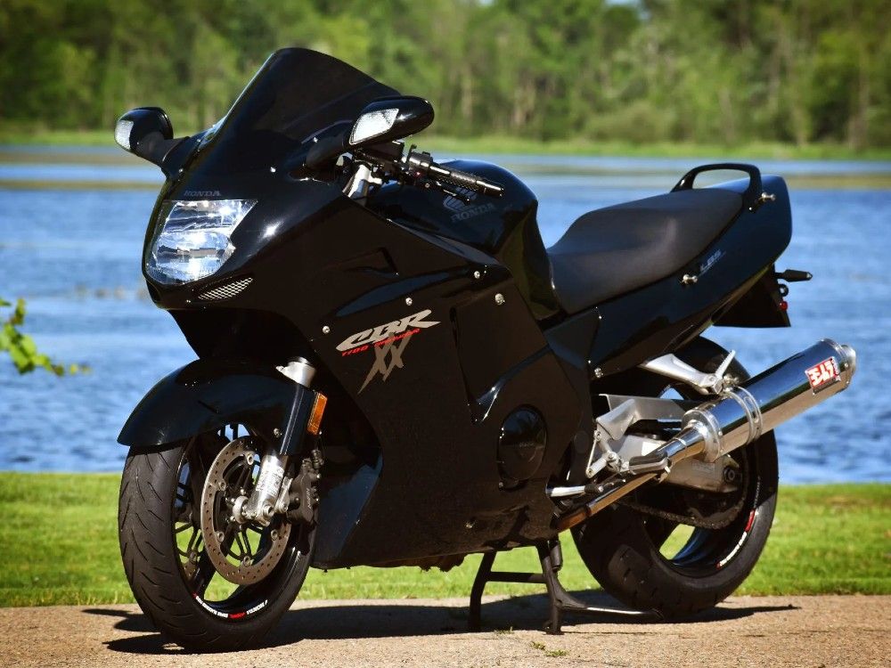 honda_cbr1100xx_blackbird_1.