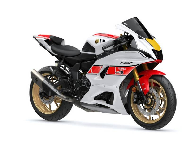 Here's How Yamaha's R Series Stacks Up Against Honda's CBR