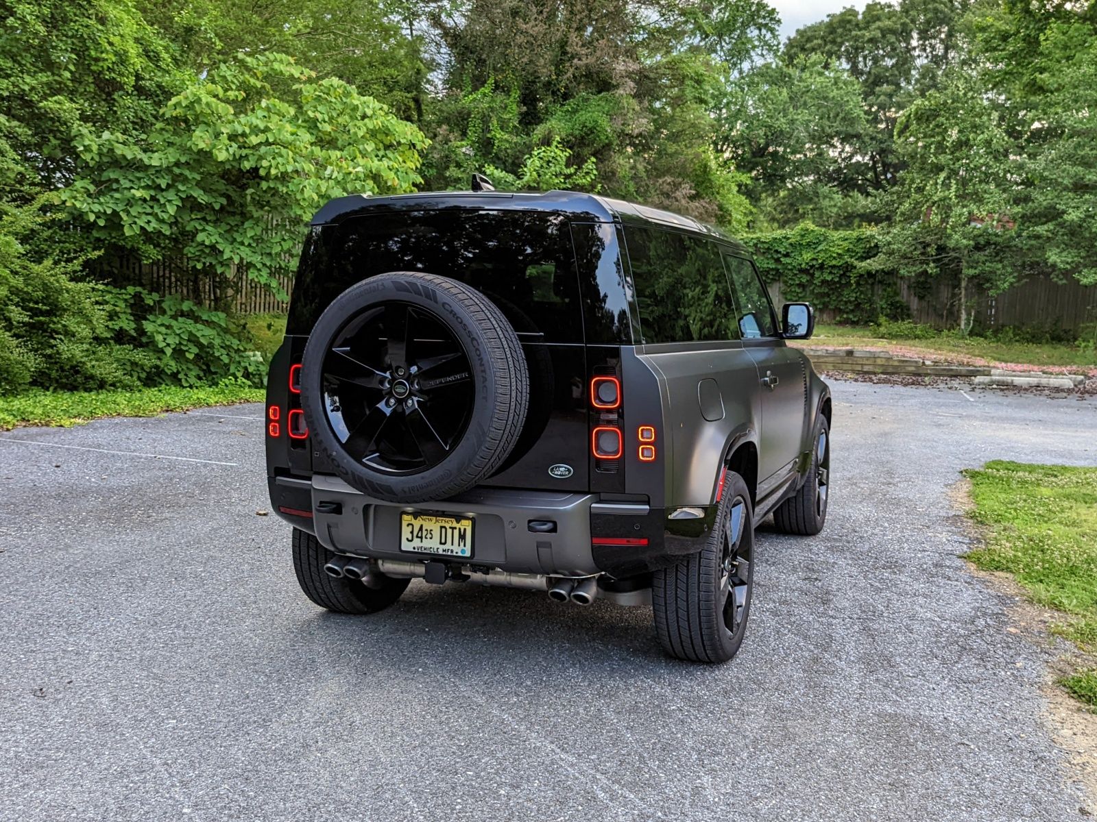 2022 2023 Land Rover Defender 90 Review: The Smallest Big SUV