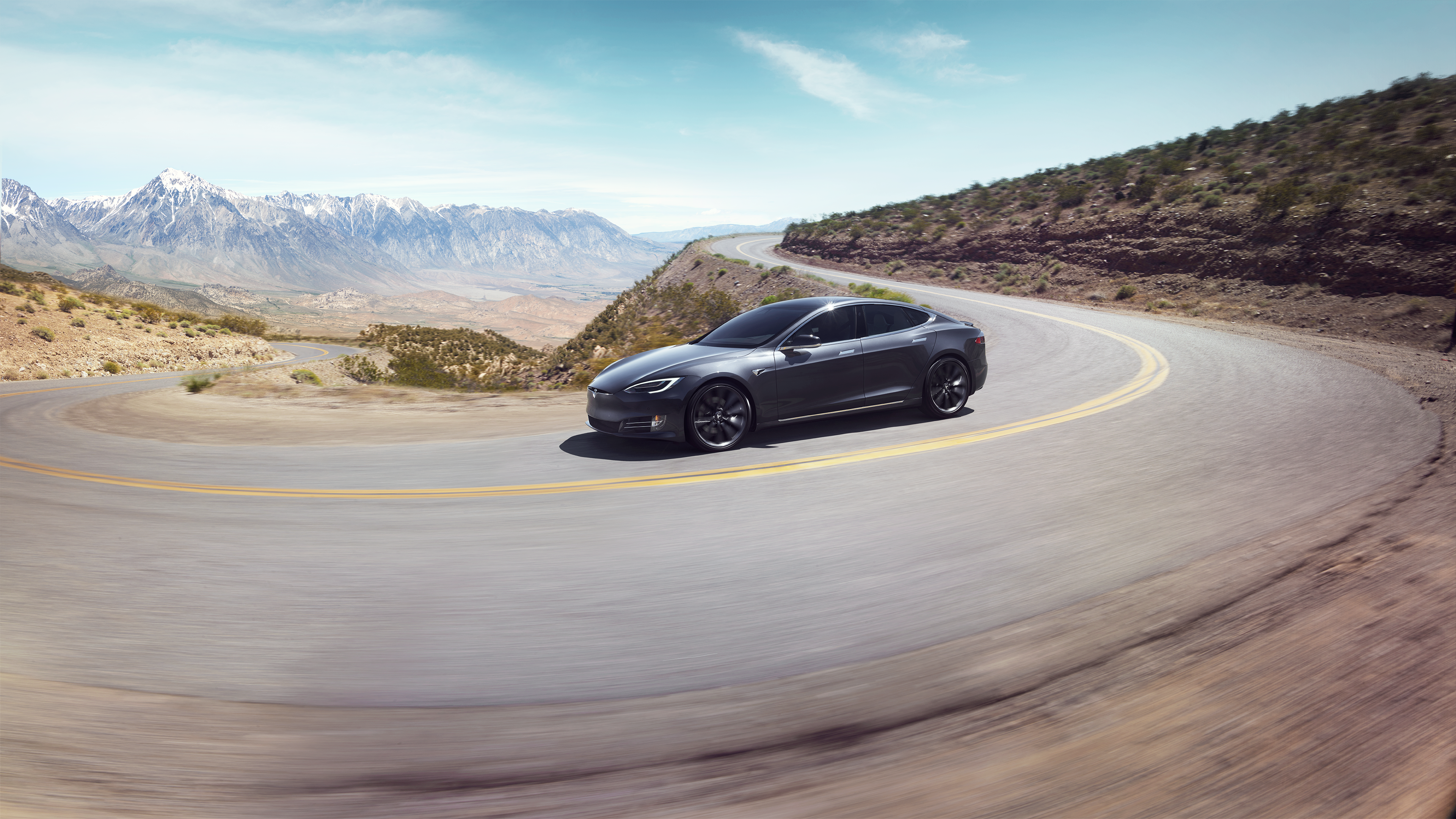 Tesla Model S Officially Becomes The First EV To Boast A 400-Plus Mile Range