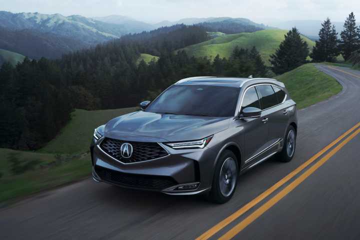02_2025-acura-mdx-com-advance-package-1.jpg