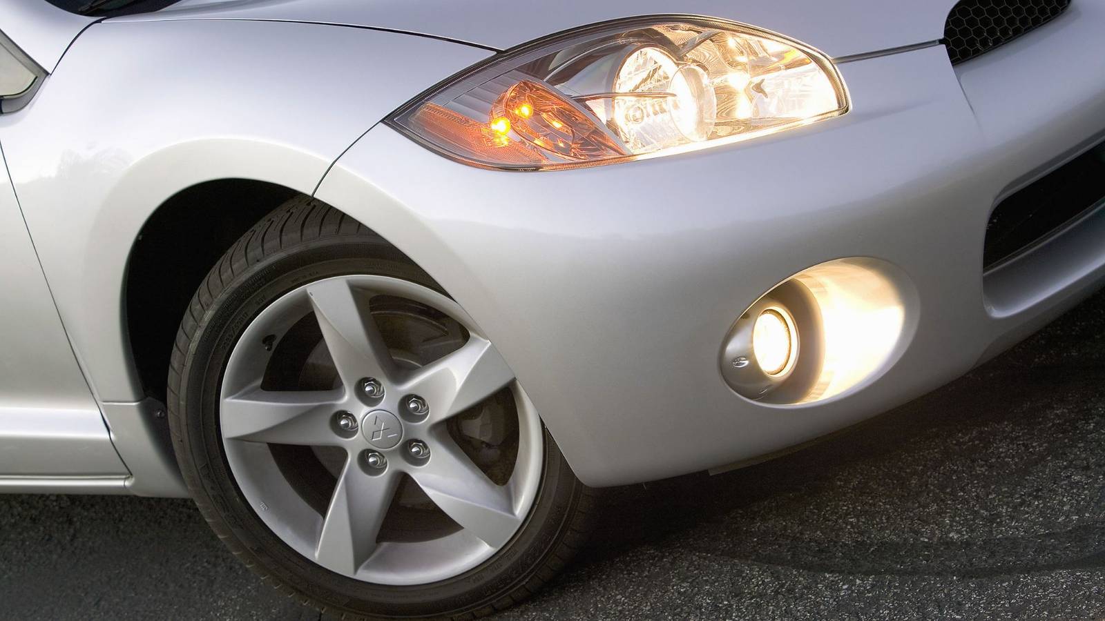 5 Forgotten Sports Cars From The 2000s That Are A Steal Right Now