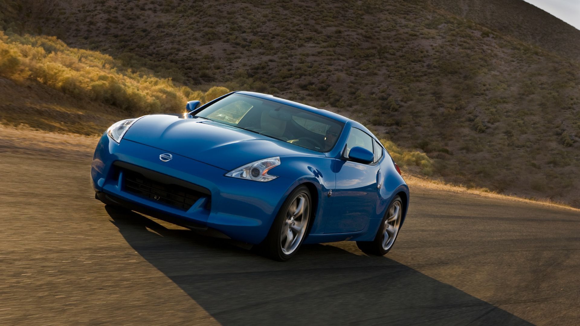 10 Old Sports Cars That Still Slap Harder Than Most New Ones