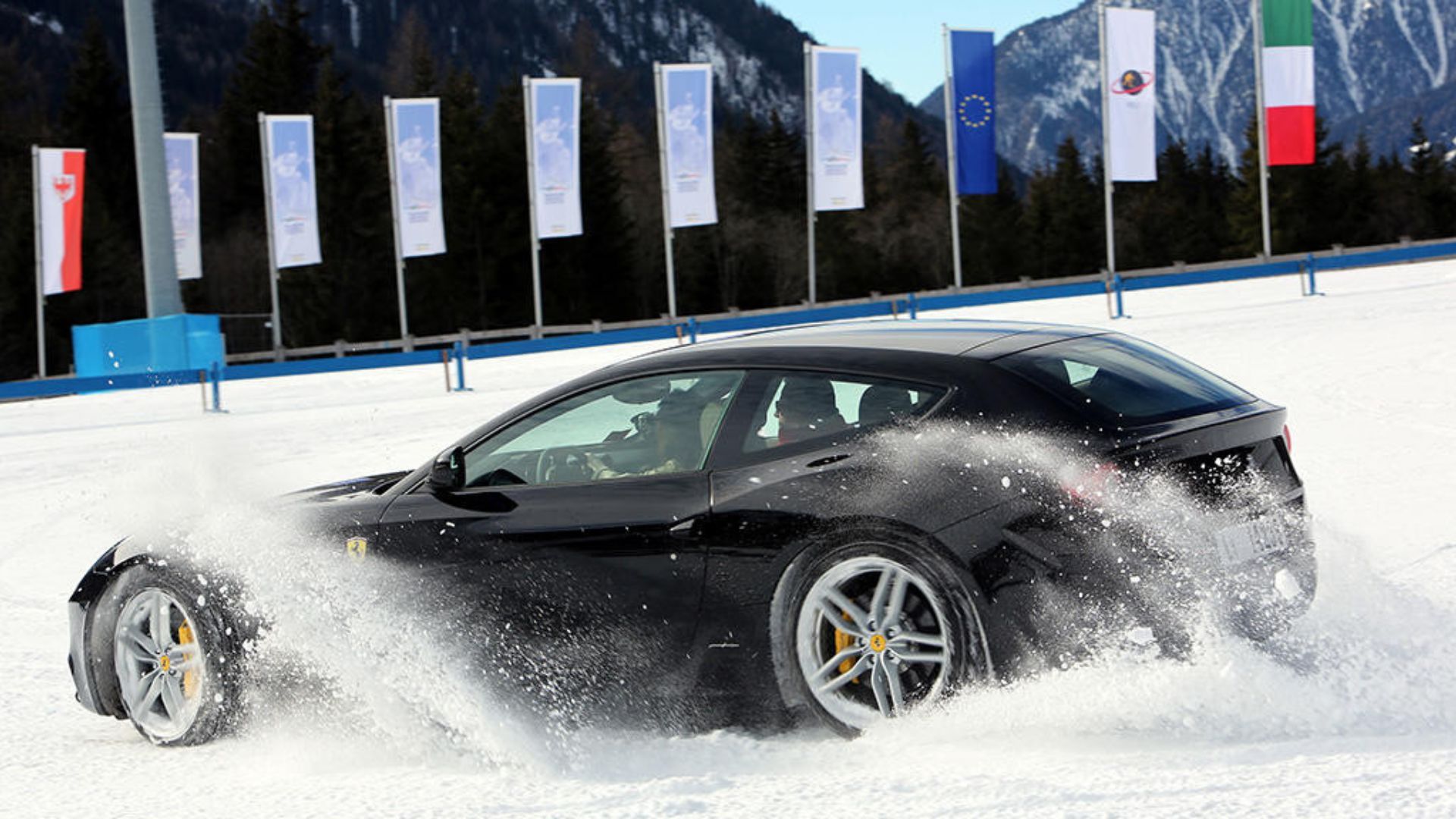2011-2016-ferrari-ff-2.jpg
