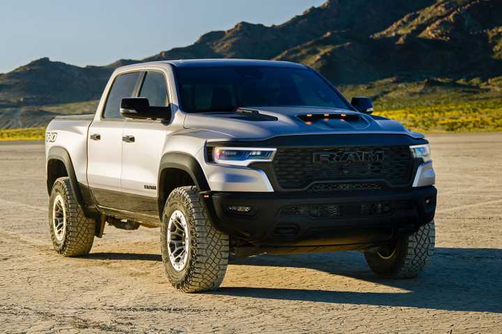 2025-ram-1500-rho-1.jpg