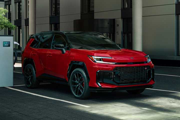 2026-toyota-rav4-gr-sport-exterior-3.jpg