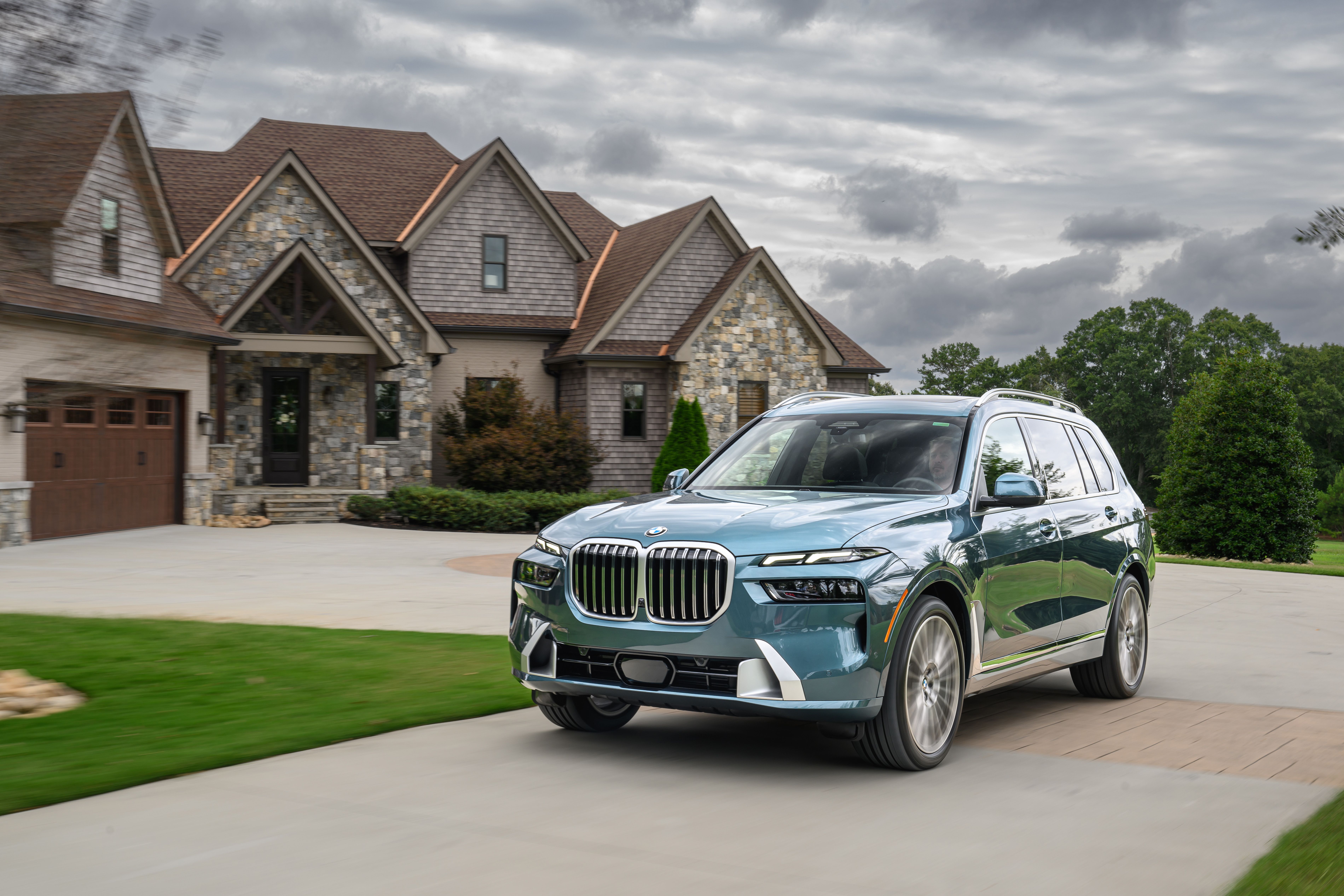 bmw_x7_40i_blue_ridge008-1-1.jpg
