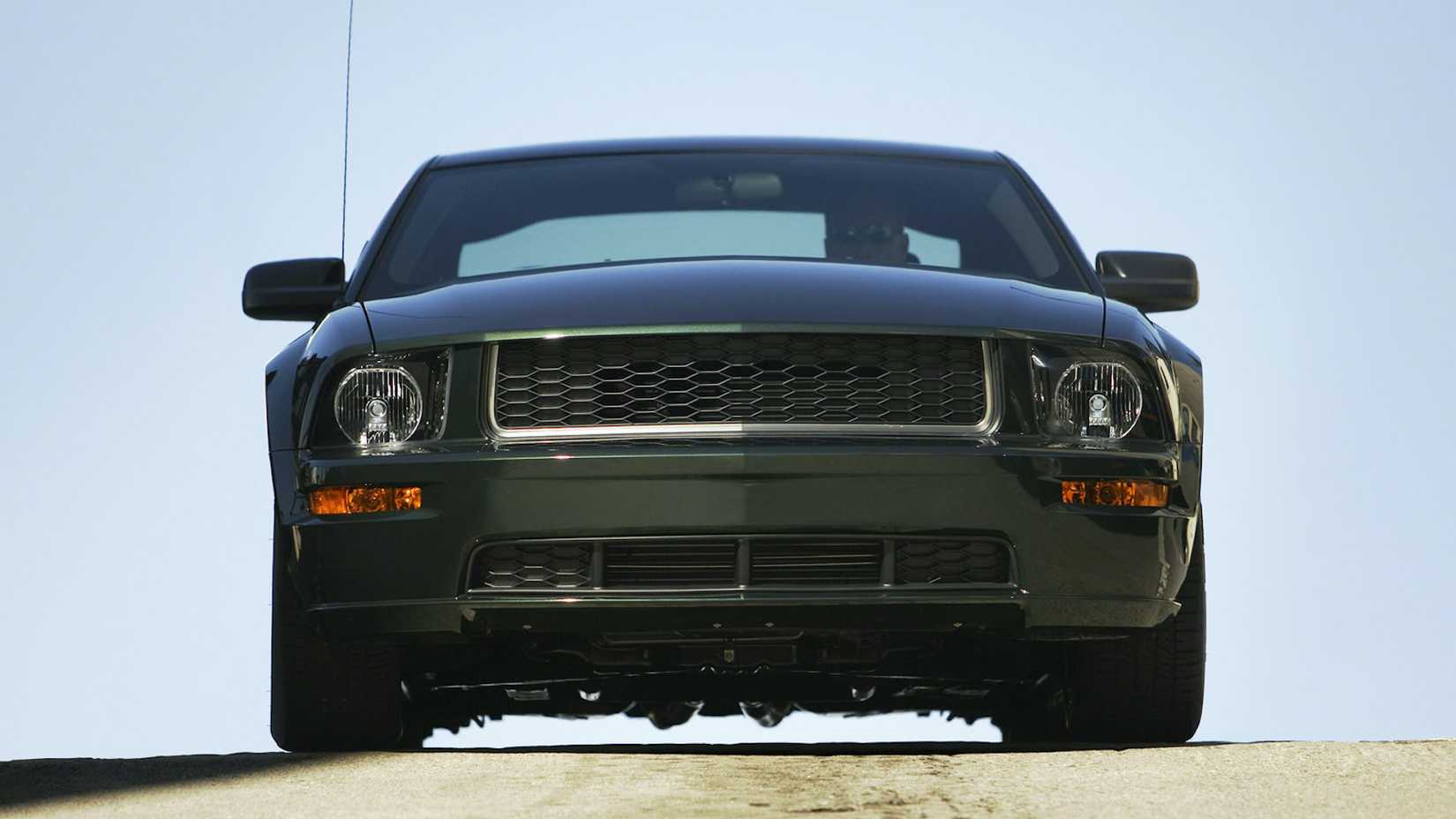 ford-mustang_bullitt-2008-front-41702e15-1.jpg