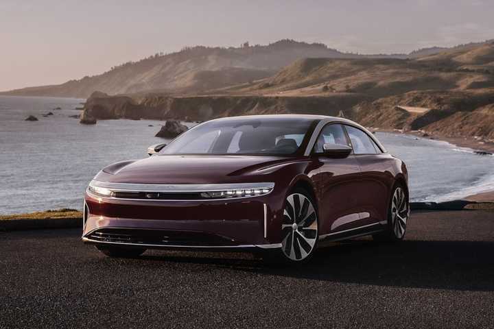 lucid-air_grand_touring-2022-1600-01-1.jpg