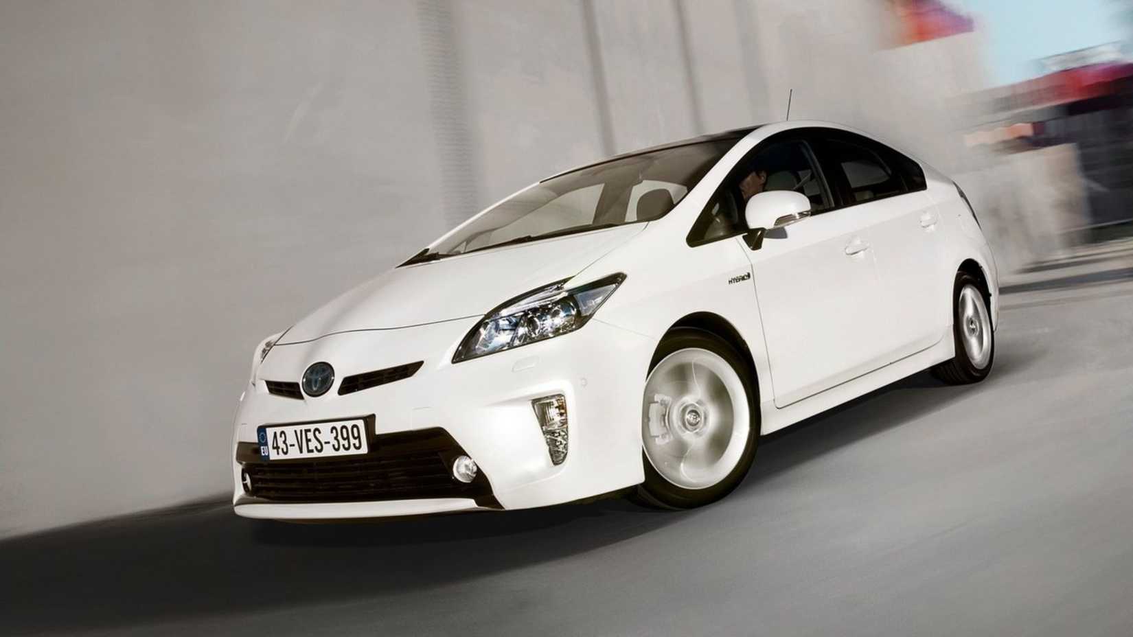 2012-2014-toyota-prius15.jpg