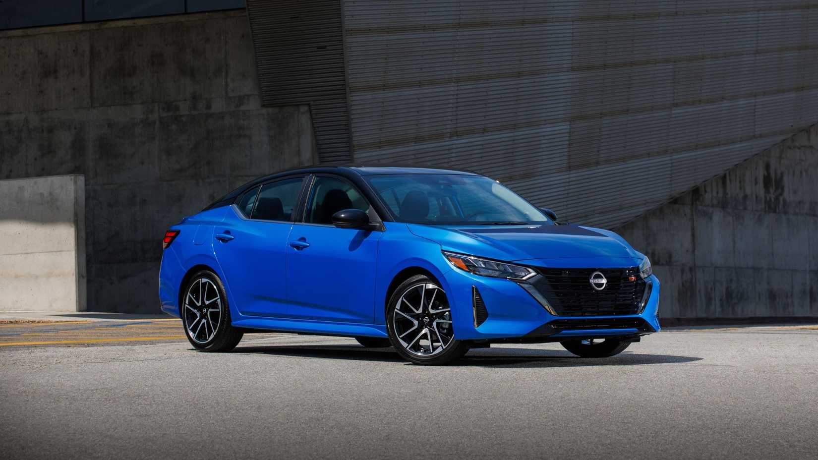 2024-2025-2025-nissan-sentra-8th-gen-b18-facelift-front-angle-view-4.jpg