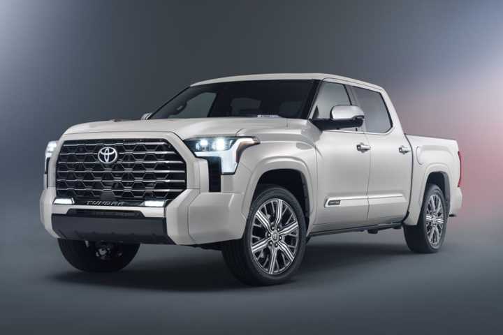 2025_toyota_tundra_capstone_001.jpg