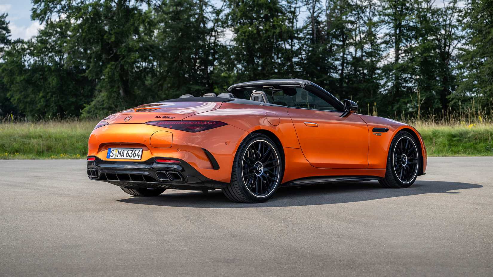 amg-2-1.jpg