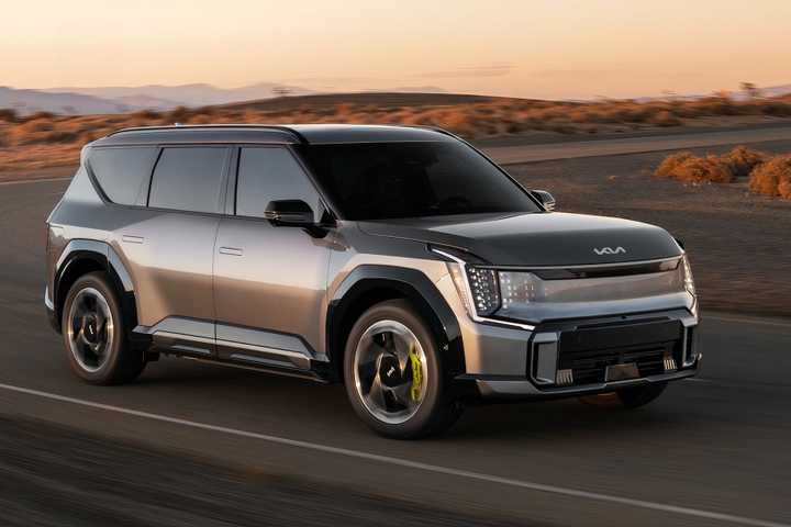kia-ev9_gt-2026-1280-5e34d79d288b0f53a9daf27d7074e3ea4e.jpg
