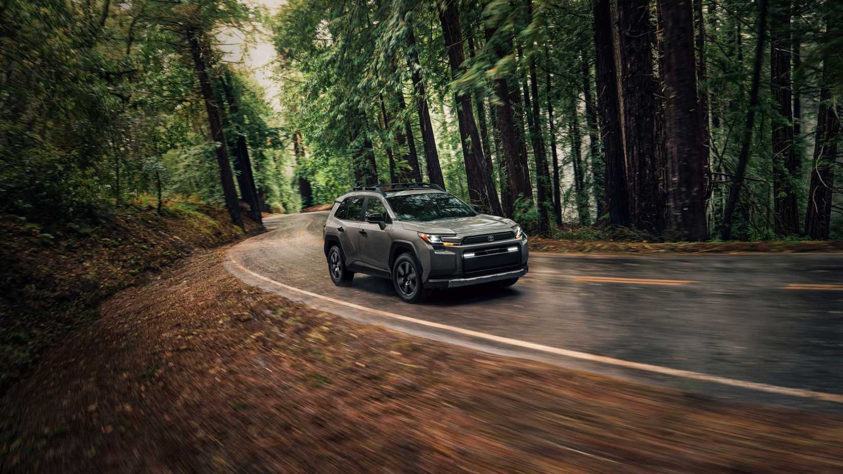 2026-toyota-rav4_woodland_0011.jpg