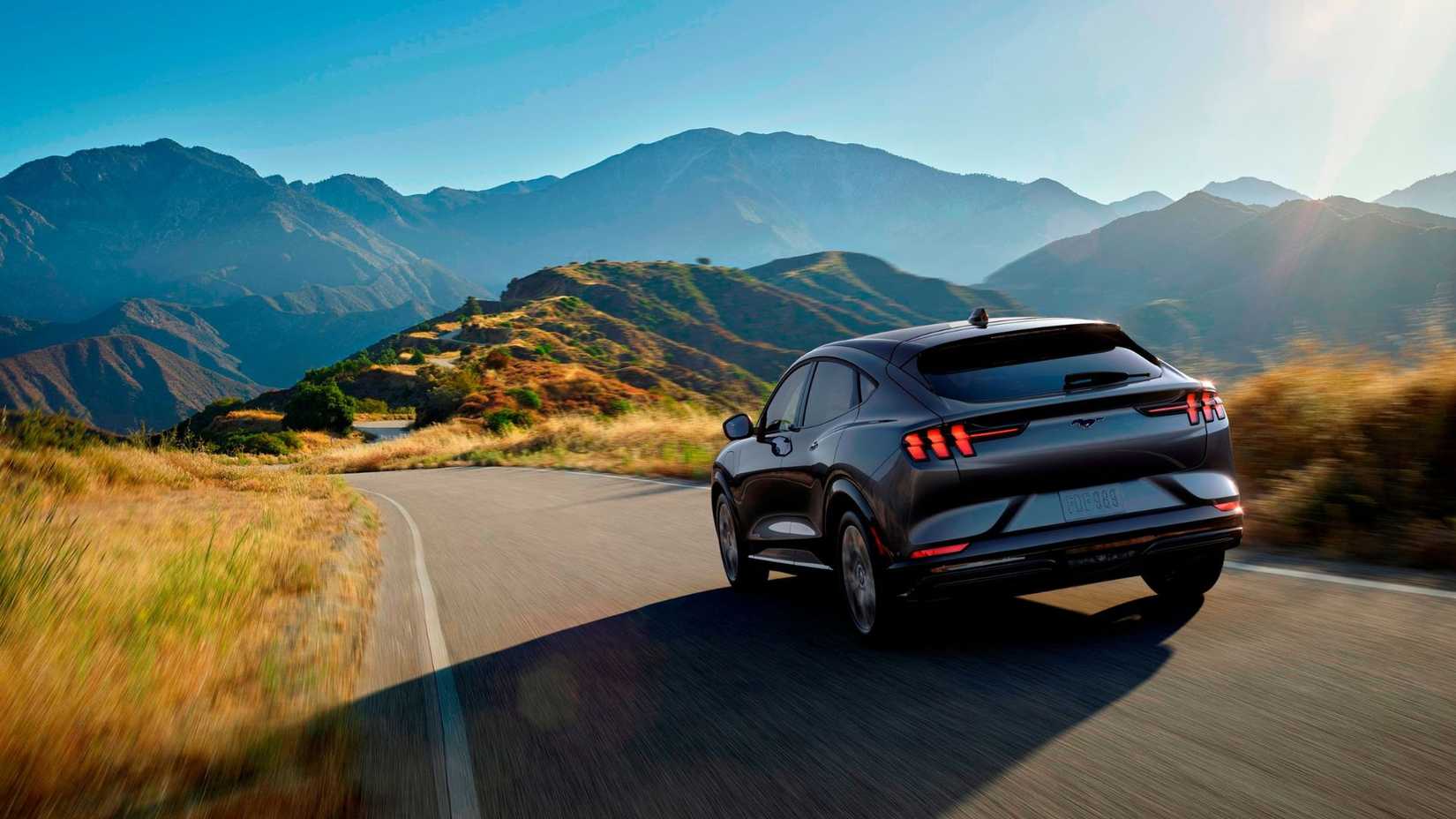 2023-ford-mustang-mach-e-exterior-12.jpg