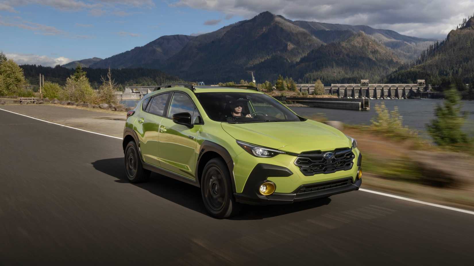 Uma foto de ação do Subaru Crosstrek Hybrid 2026