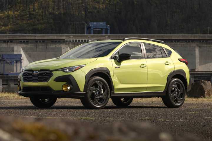 2026-subaru-crosstrek-hybrid-exterior-3.jpg