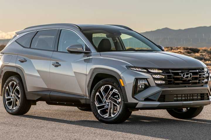 58984-2025tucsonplug-inhybrid.jpg