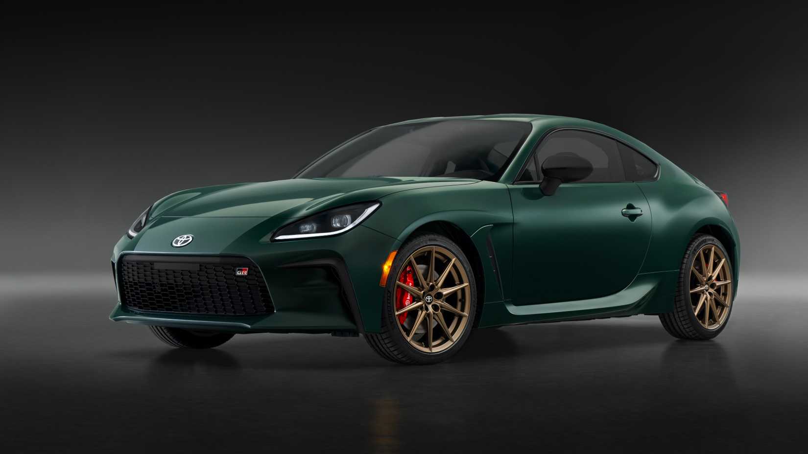 Estúdio frontal 3/4 de um Toyota GR86 Hakone Edition 2025