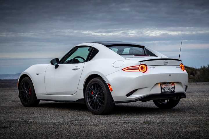 2026-mazda-mx-5-4.jpg